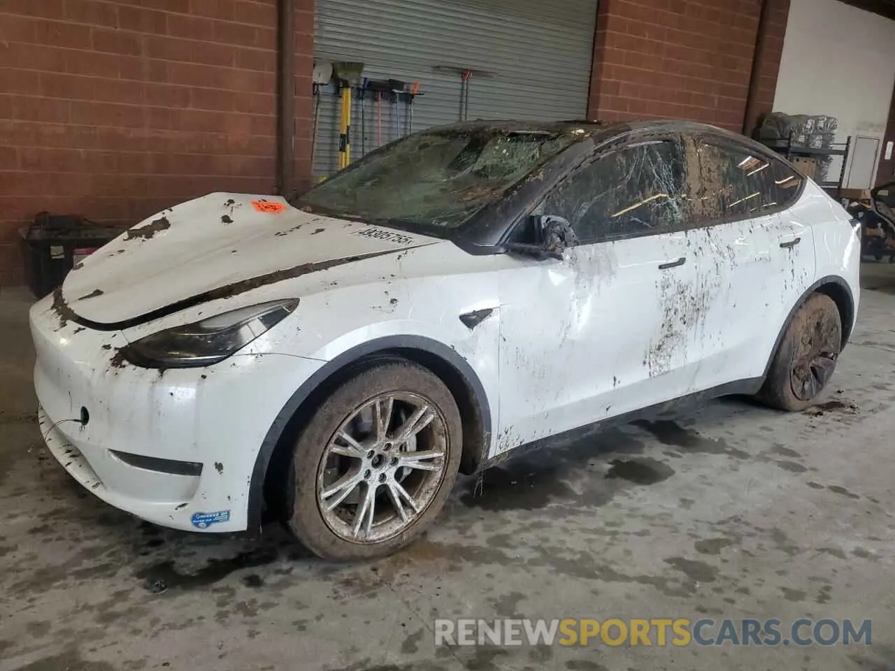 1 Photograph of a damaged car 5YJYGDEE4MF196641 TESLA MODEL Y 2021