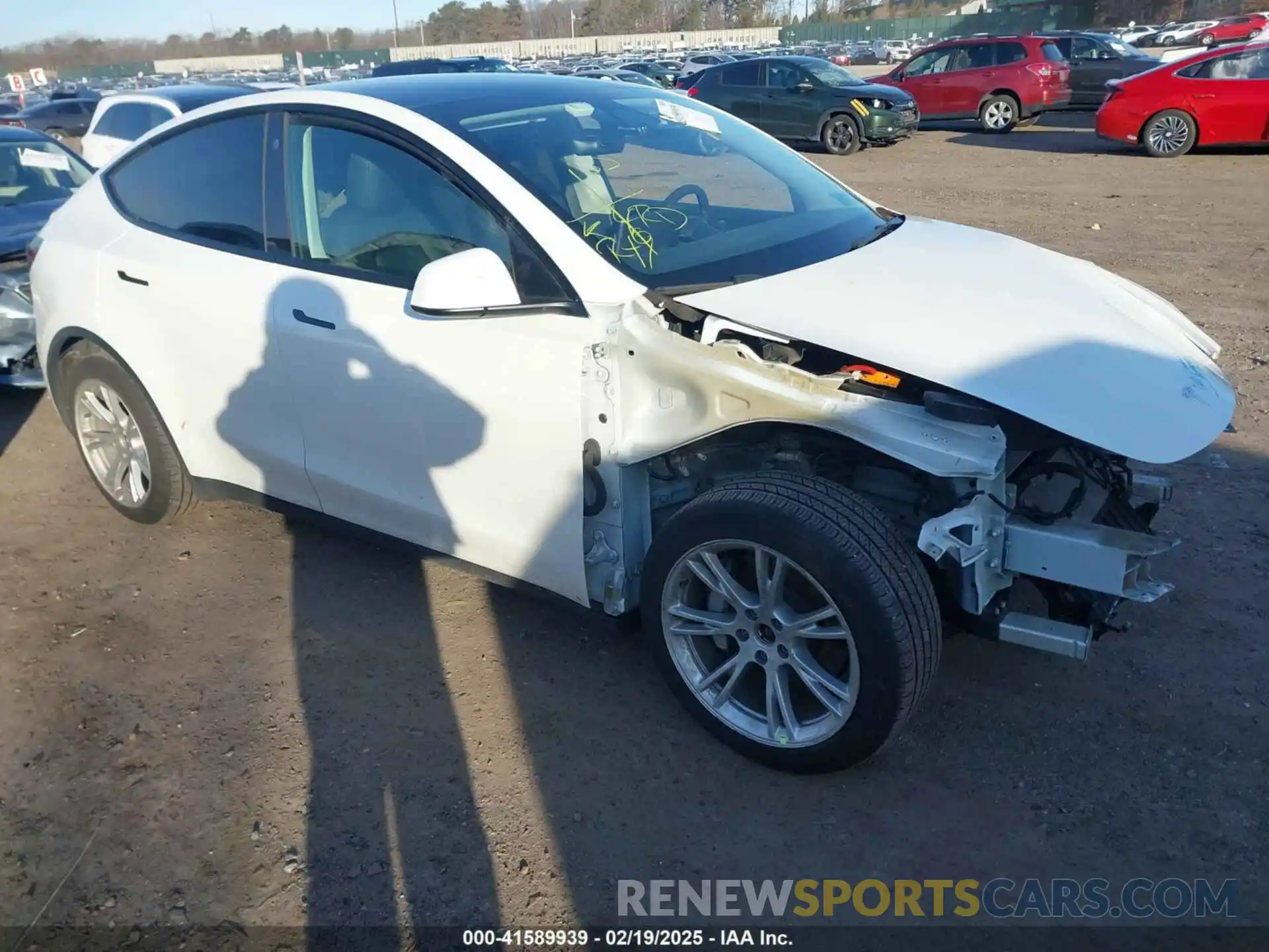 1 Photograph of a damaged car 5YJYGDEE4MF200185 TESLA MODEL Y 2021