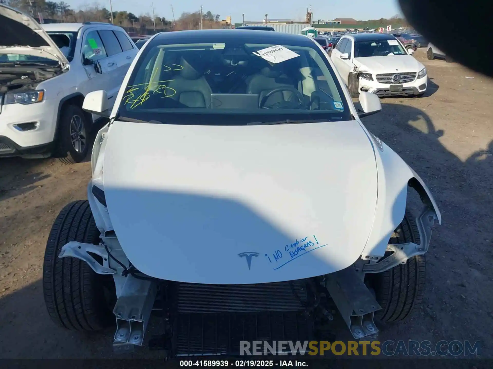 12 Photograph of a damaged car 5YJYGDEE4MF200185 TESLA MODEL Y 2021