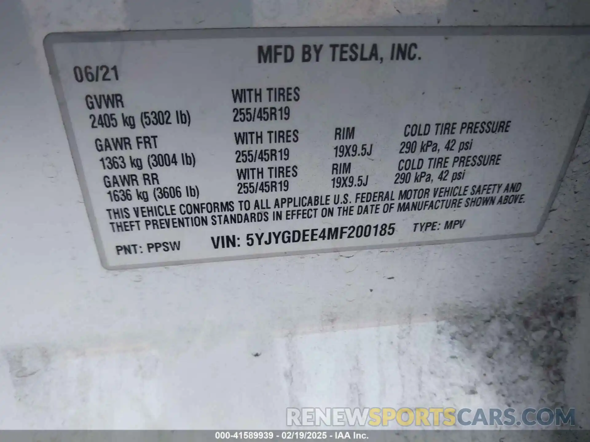 9 Photograph of a damaged car 5YJYGDEE4MF200185 TESLA MODEL Y 2021