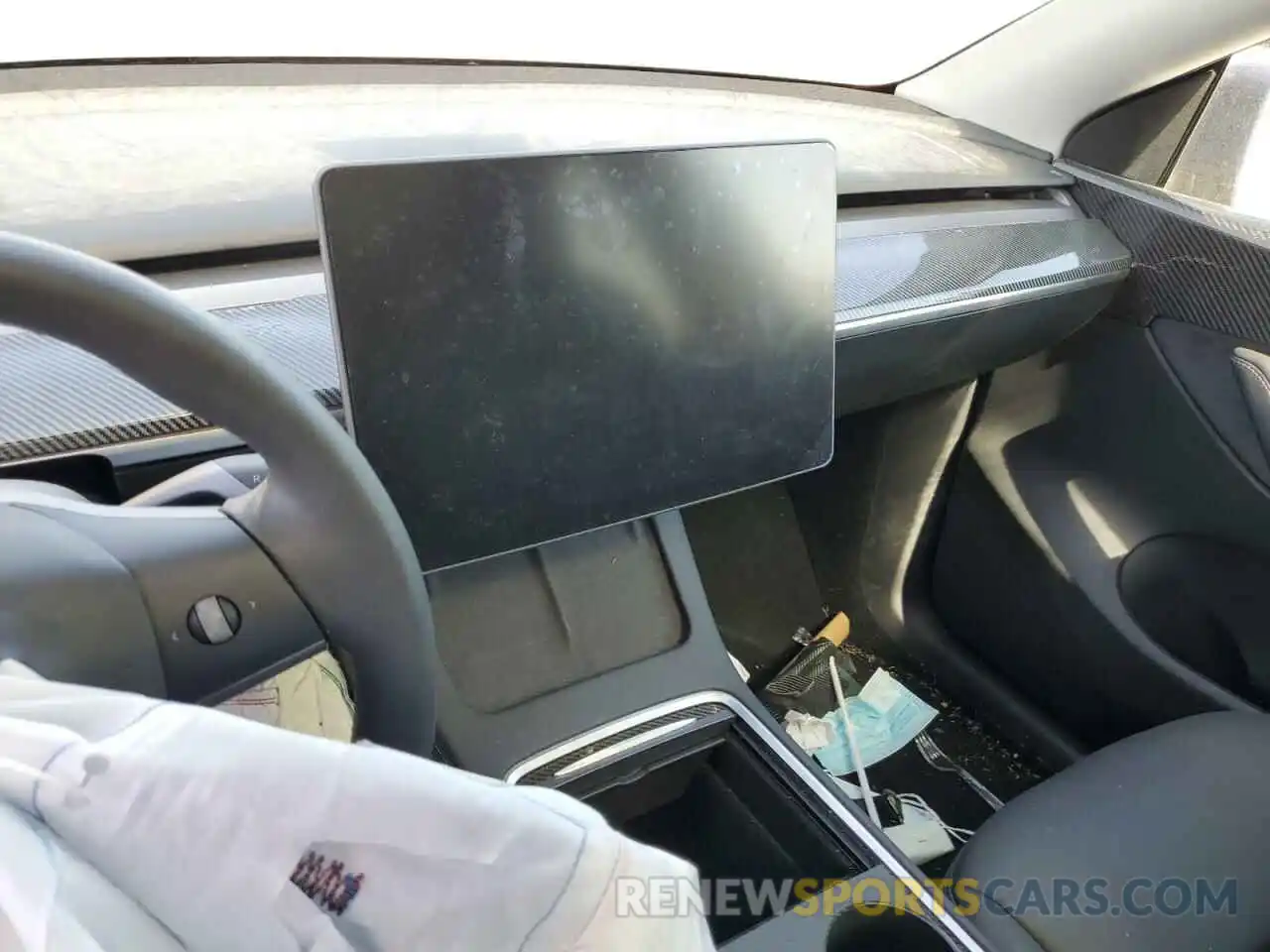 8 Photograph of a damaged car 5YJYGDEE4MF200817 TESLA MODEL Y 2021