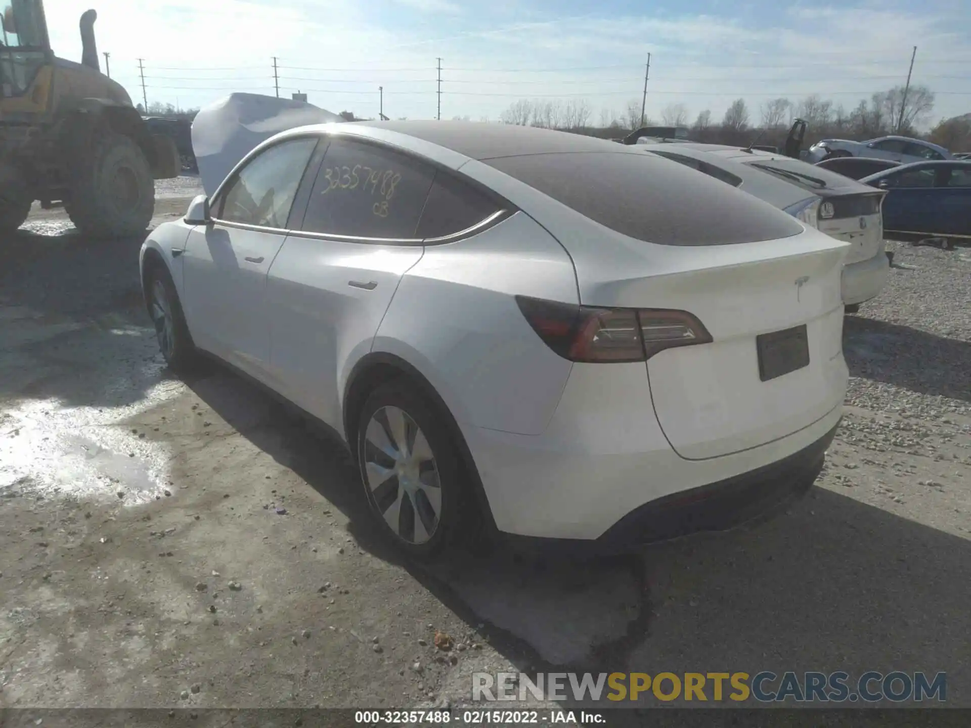 3 Photograph of a damaged car 5YJYGDEE4MF204933 TESLA MODEL Y 2021