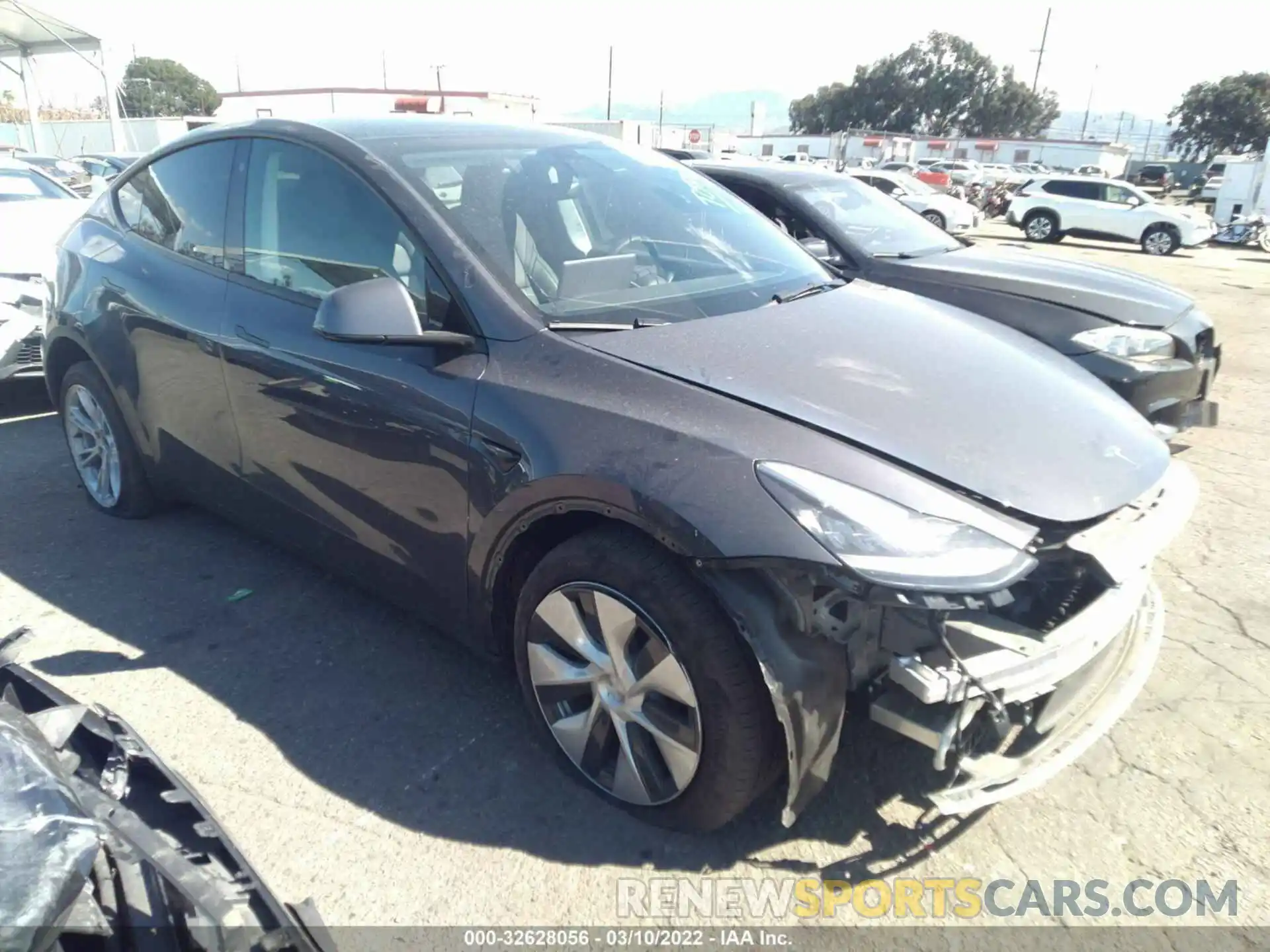 1 Photograph of a damaged car 5YJYGDEE4MF218587 TESLA MODEL Y 2021