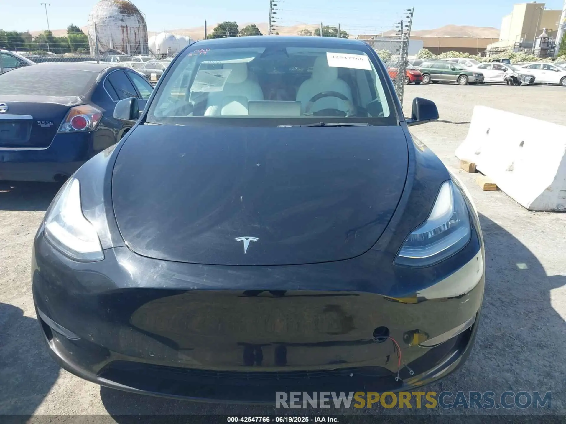 13 Photograph of a damaged car 5YJYGDEE4MF230965 TESLA MODEL Y 2021