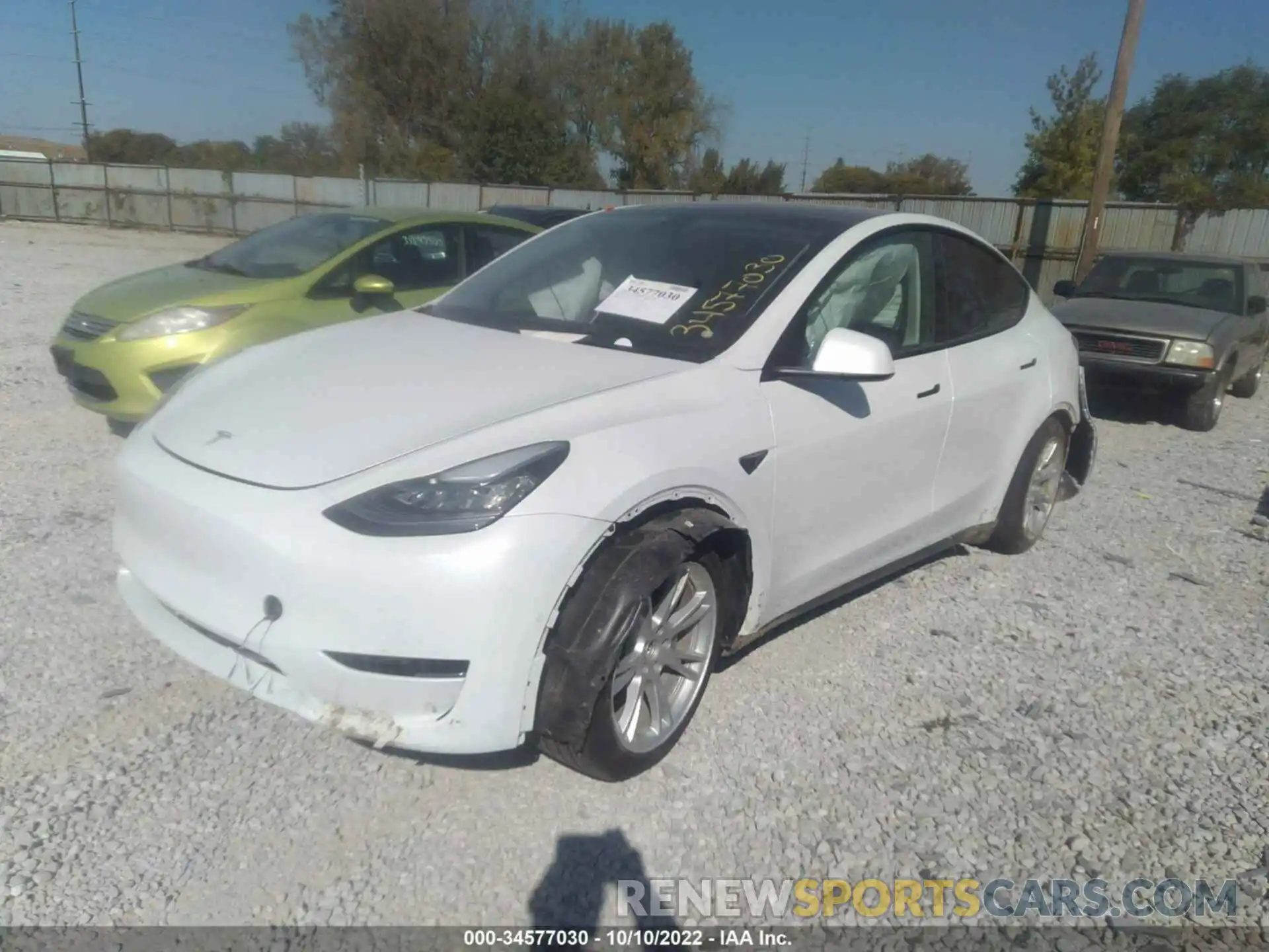 2 Photograph of a damaged car 5YJYGDEE4MF239519 TESLA MODEL Y 2021