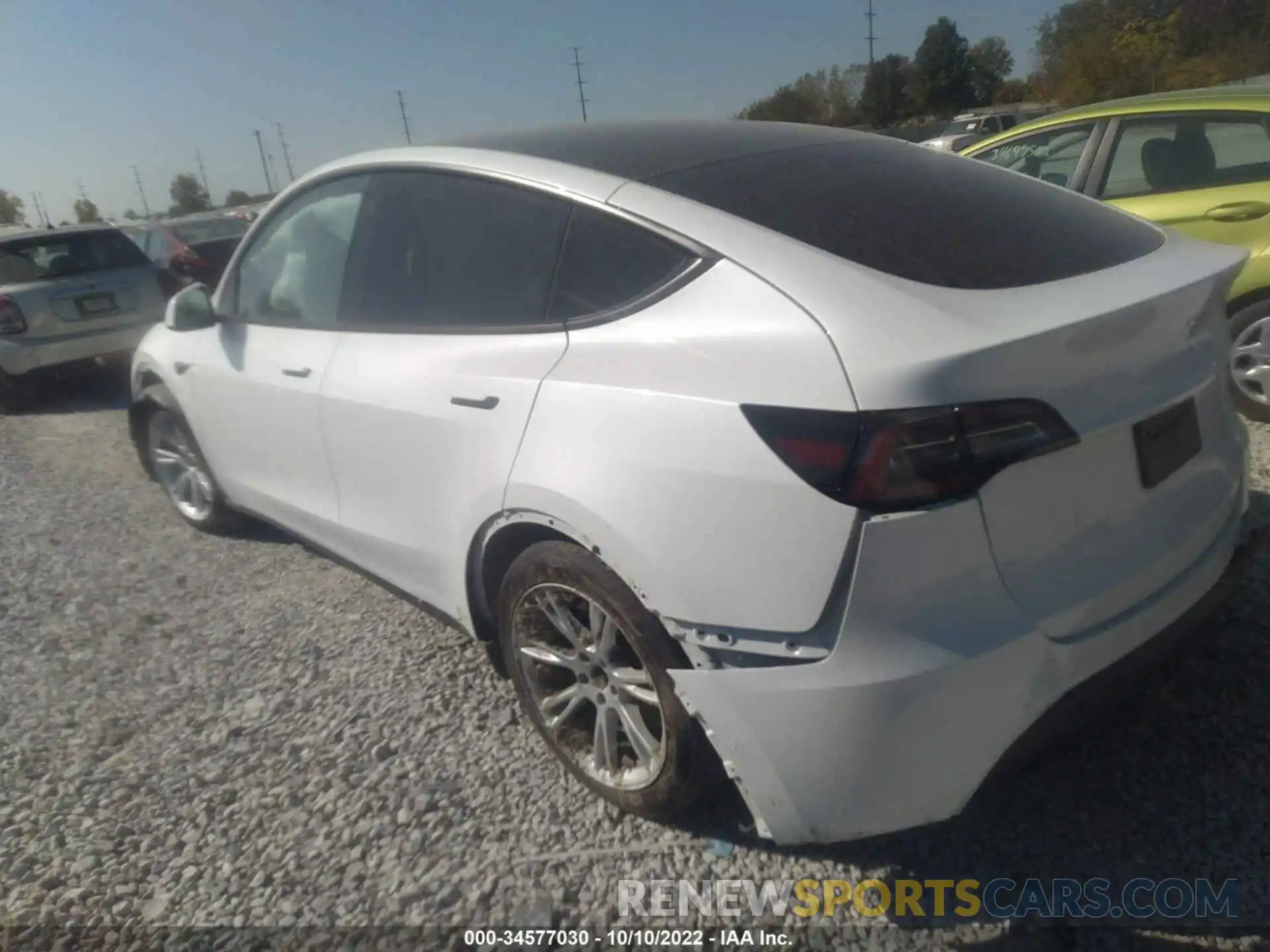 3 Photograph of a damaged car 5YJYGDEE4MF239519 TESLA MODEL Y 2021