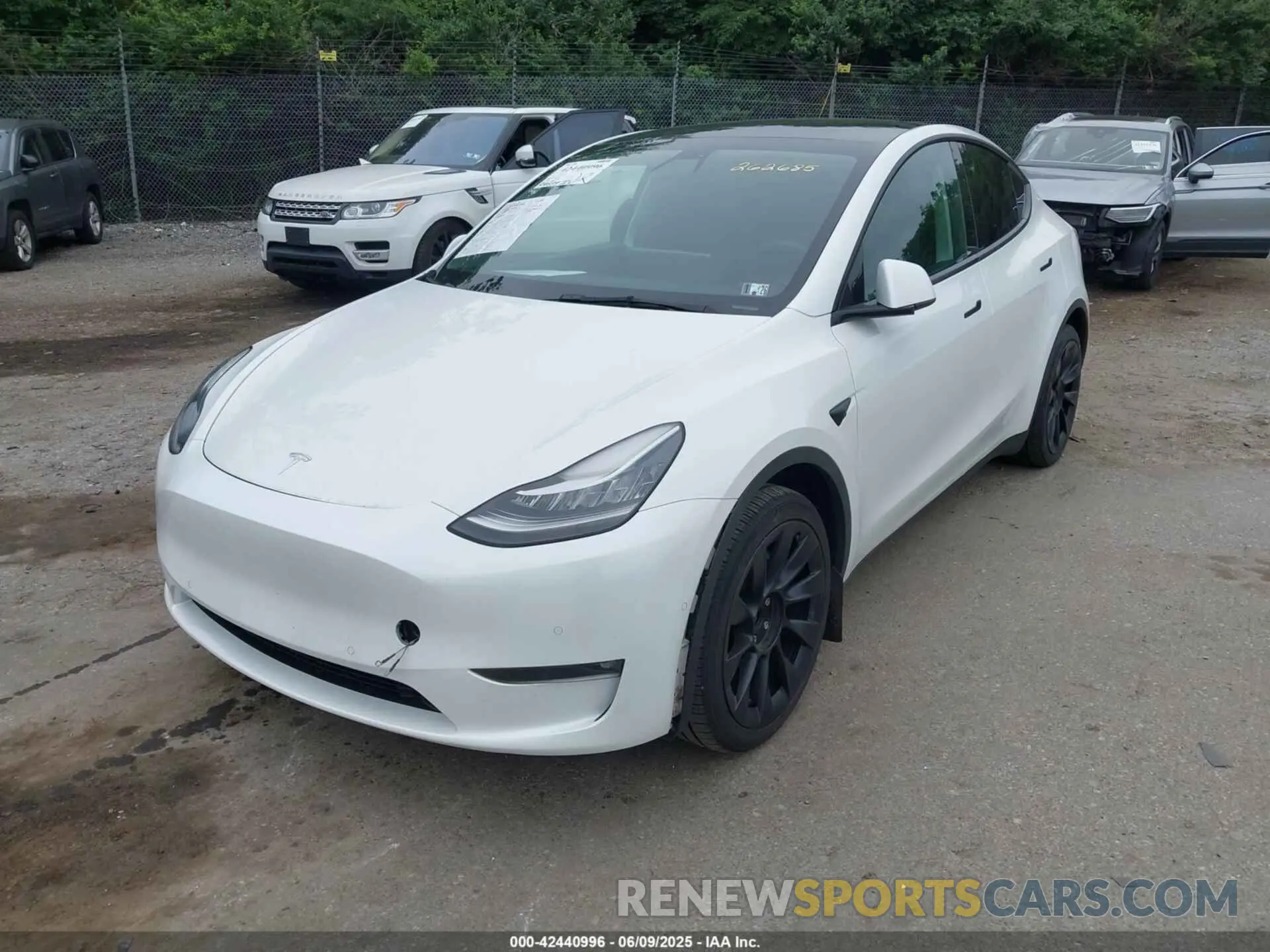 6 Photograph of a damaged car 5YJYGDEE4MF262685 TESLA MODEL Y 2021
