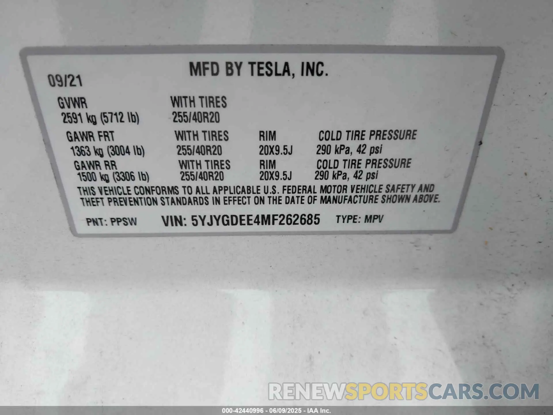 9 Photograph of a damaged car 5YJYGDEE4MF262685 TESLA MODEL Y 2021
