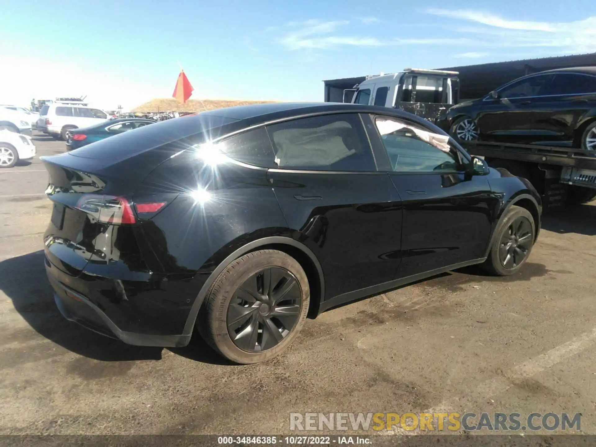 4 Photograph of a damaged car 5YJYGDEE4MF276229 TESLA MODEL Y 2021