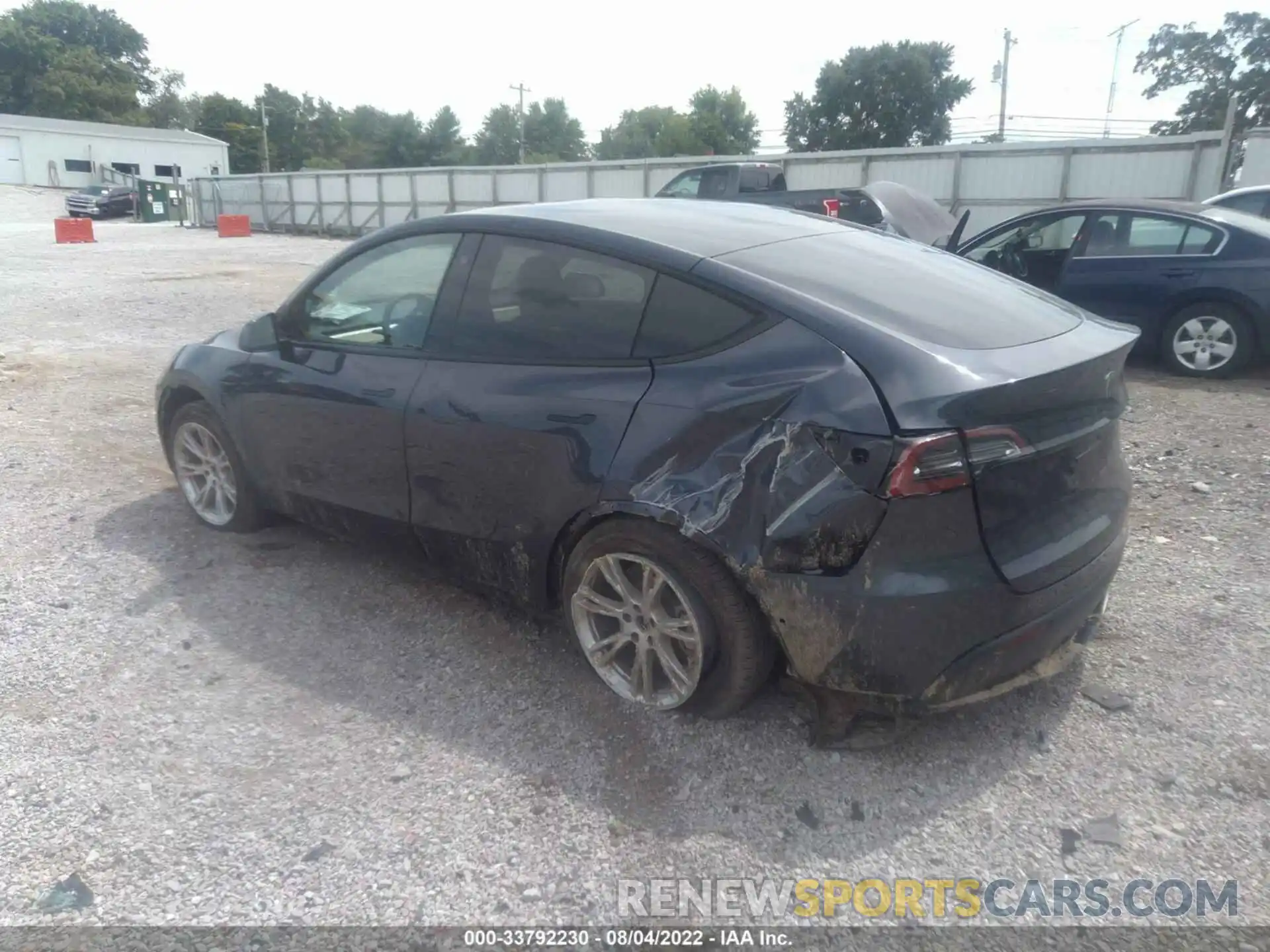 3 Photograph of a damaged car 5YJYGDEE4MF279342 TESLA MODEL Y 2021