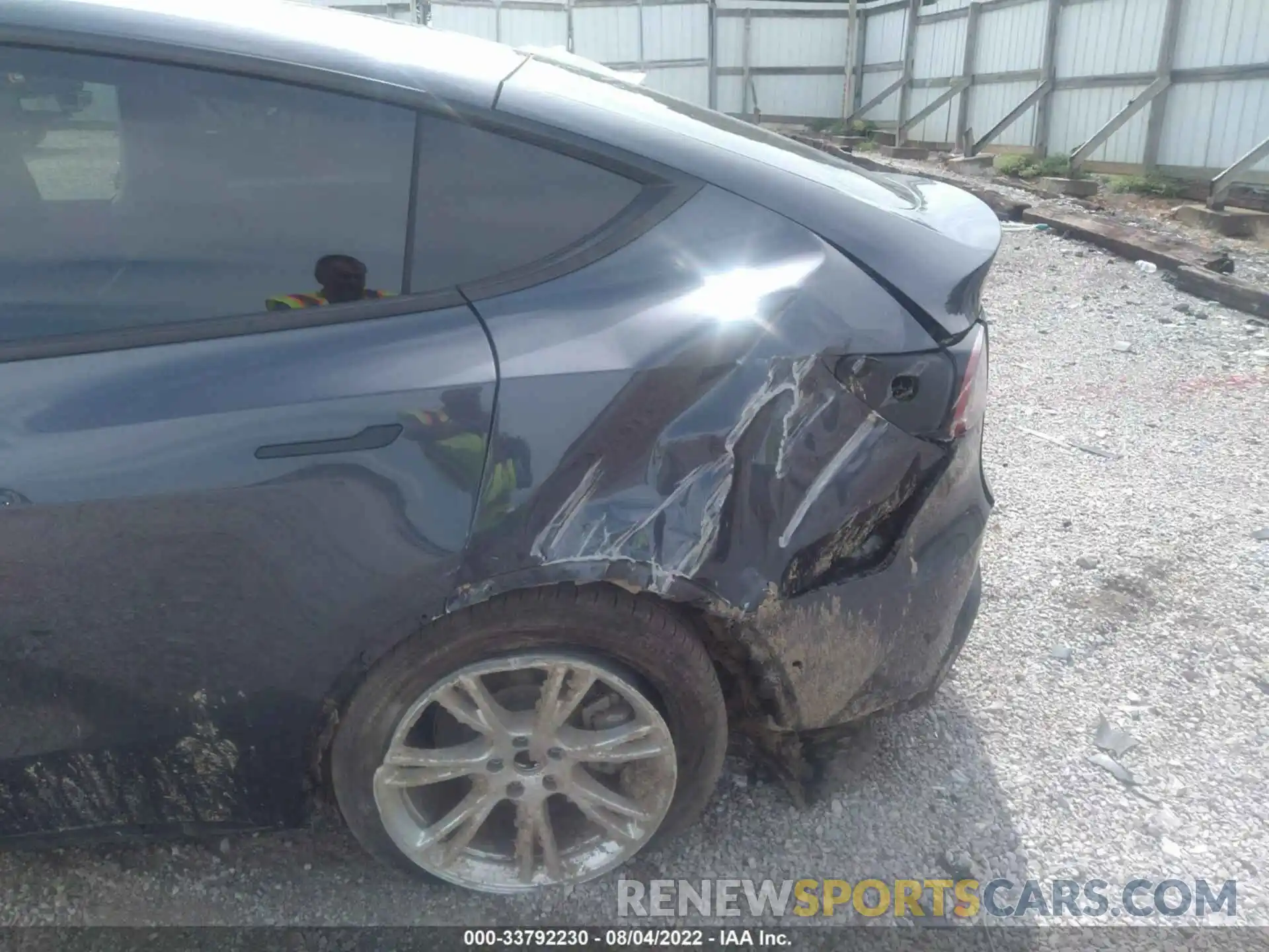 6 Photograph of a damaged car 5YJYGDEE4MF279342 TESLA MODEL Y 2021