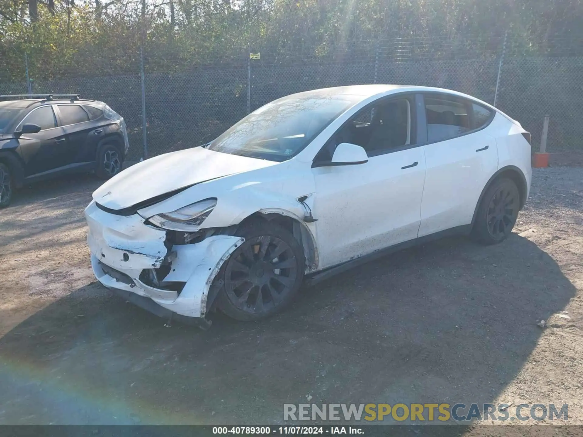2 Photograph of a damaged car 5YJYGDEE4MF284752 TESLA MODEL Y 2021