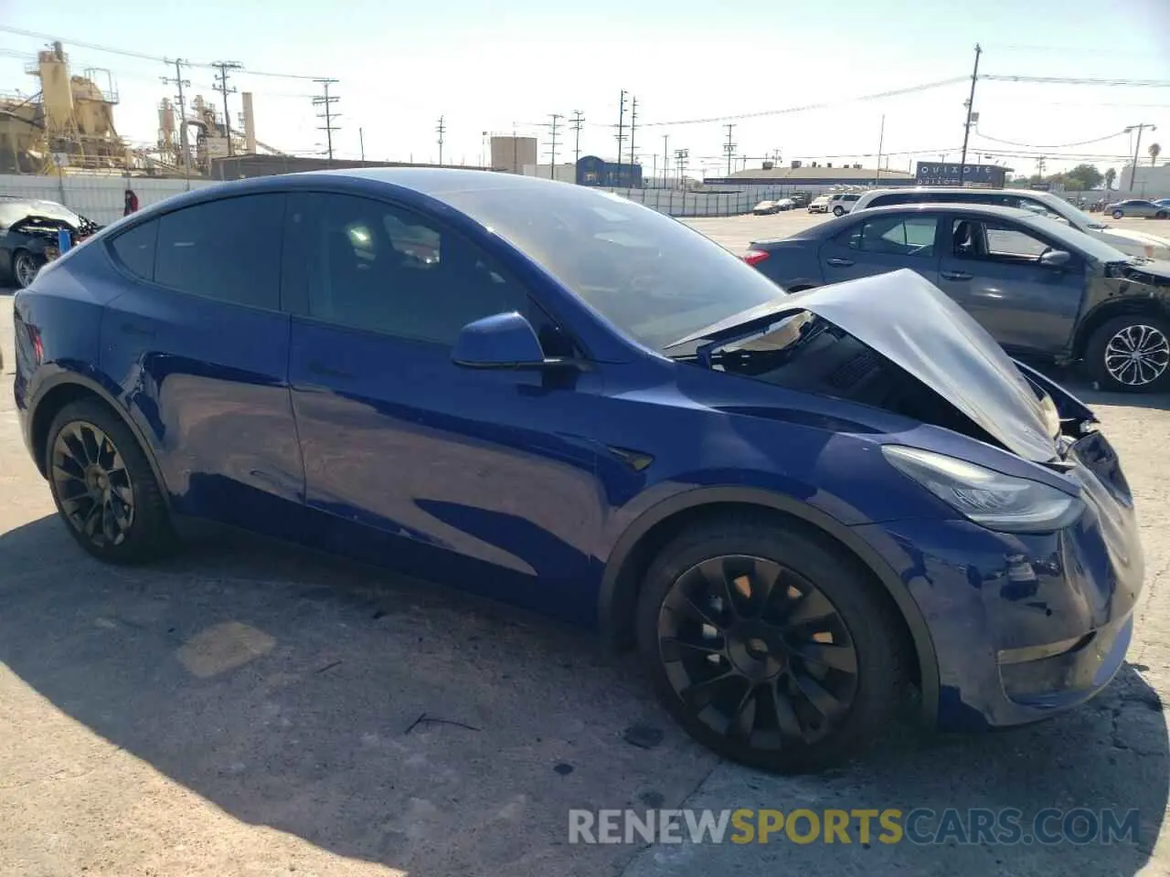 4 Photograph of a damaged car 5YJYGDEE4MF288431 TESLA MODEL Y 2021