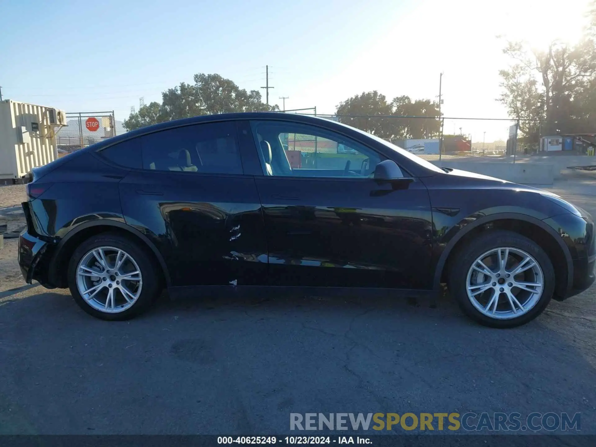 13 Photograph of a damaged car 5YJYGDEE4MF299459 TESLA MODEL Y 2021