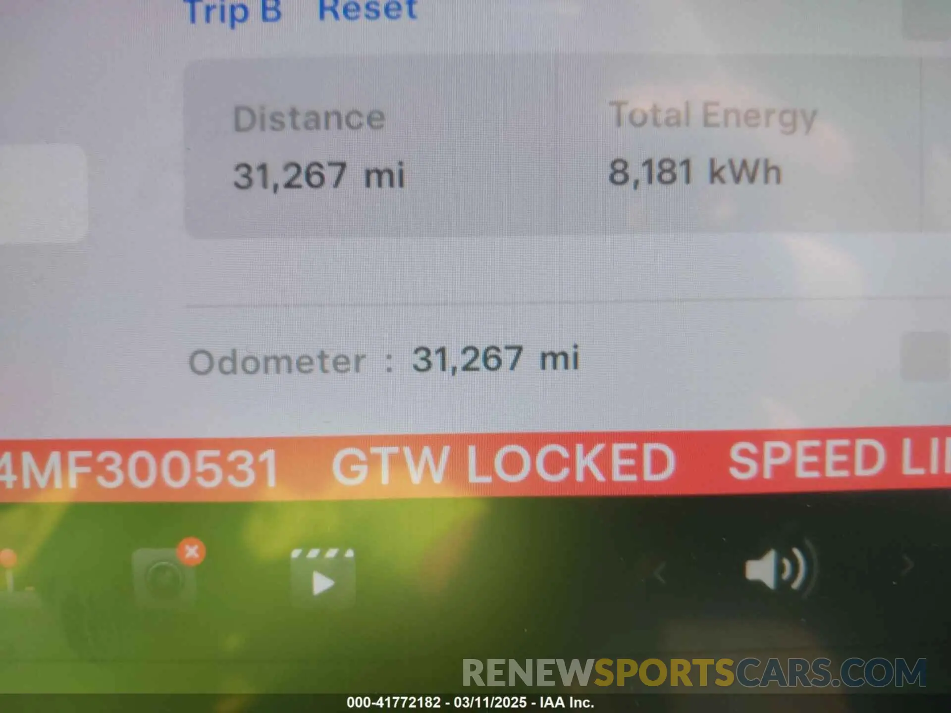 15 Photograph of a damaged car 5YJYGDEE4MF300531 TESLA MODEL Y 2021
