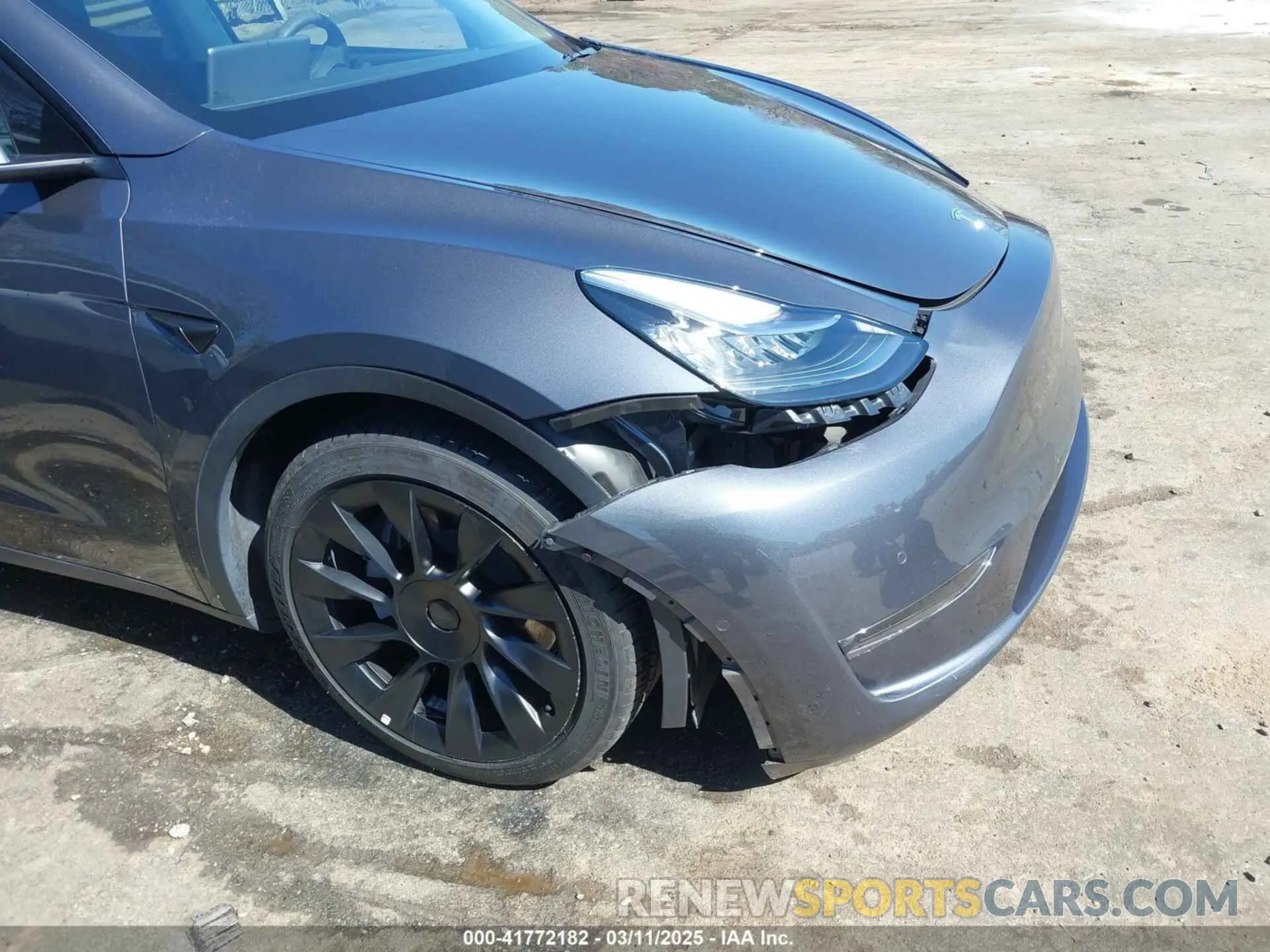 20 Photograph of a damaged car 5YJYGDEE4MF300531 TESLA MODEL Y 2021