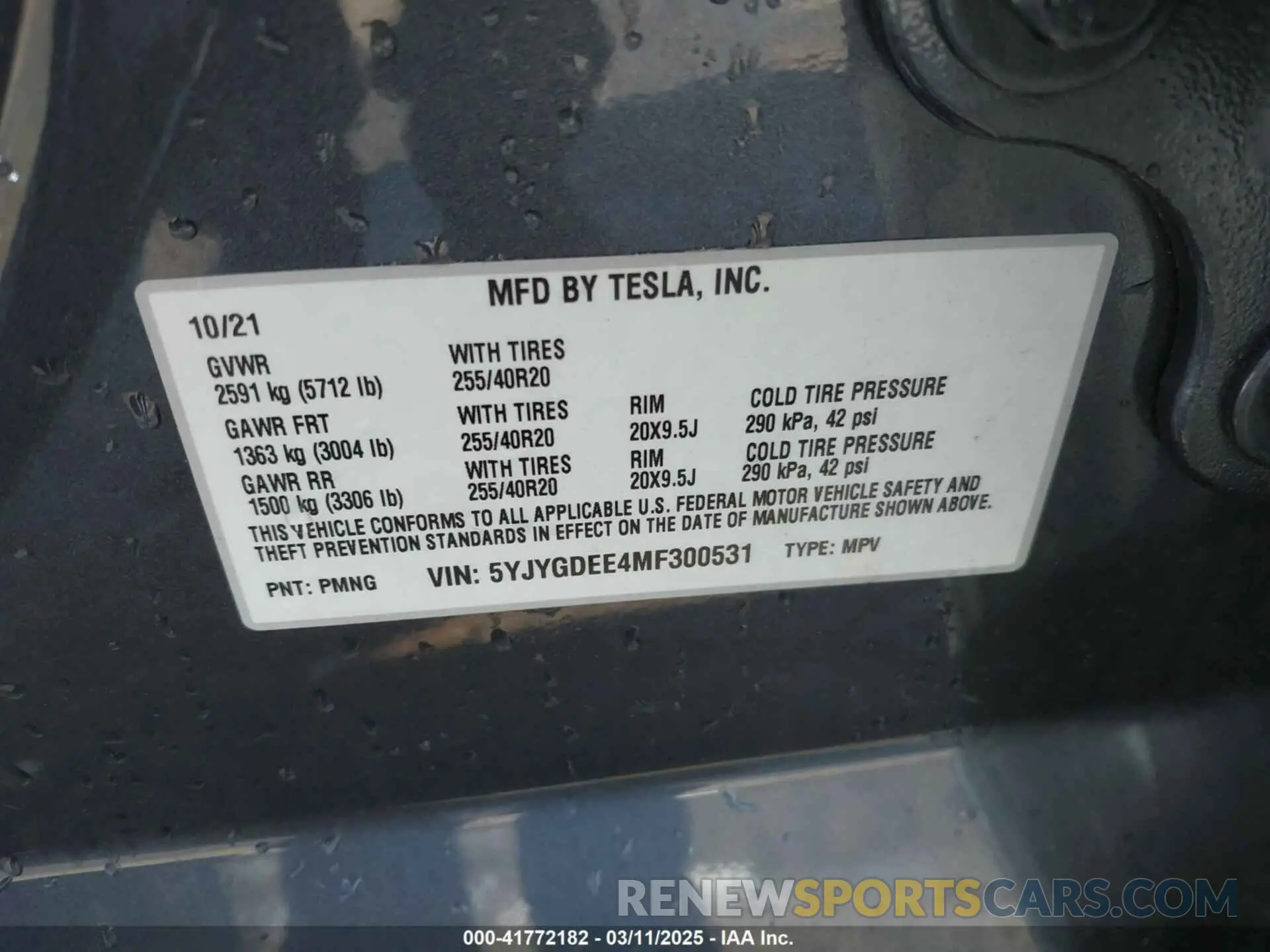 9 Photograph of a damaged car 5YJYGDEE4MF300531 TESLA MODEL Y 2021