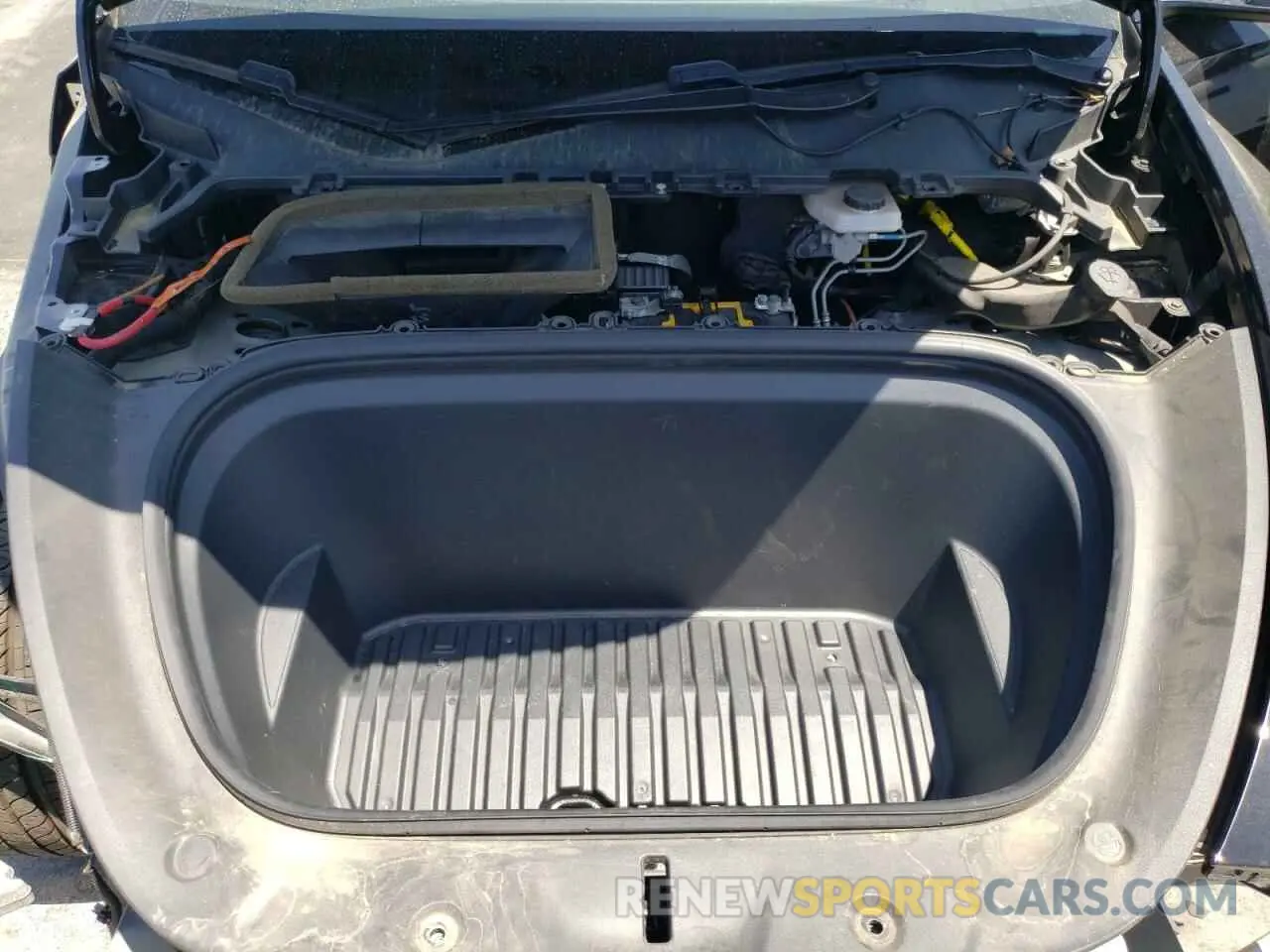 12 Photograph of a damaged car 5YJYGDEE5MF060325 TESLA MODEL Y 2021