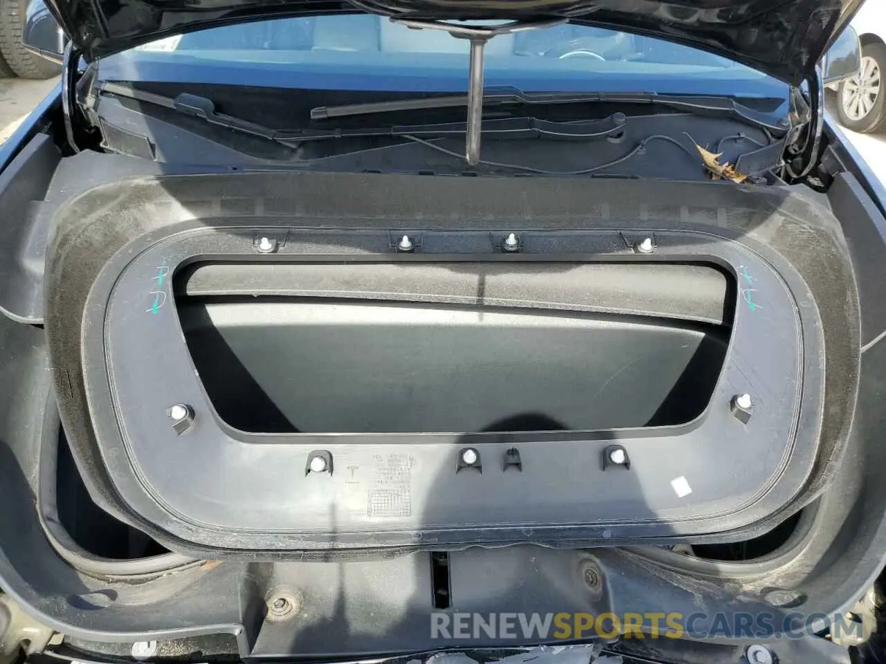 11 Photograph of a damaged car 5YJYGDEE5MF065024 TESLA MODEL Y 2021
