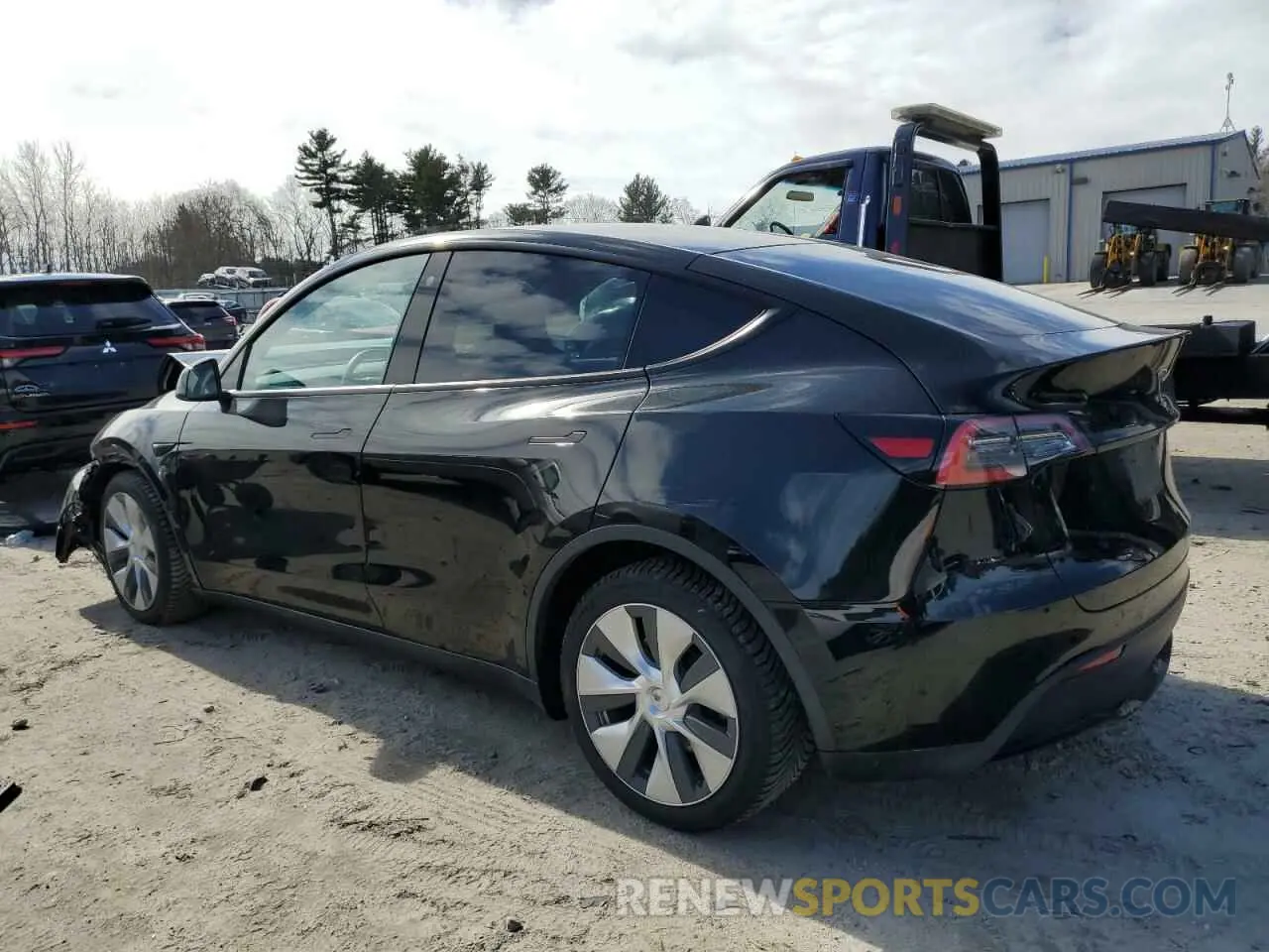 2 Photograph of a damaged car 5YJYGDEE5MF065024 TESLA MODEL Y 2021