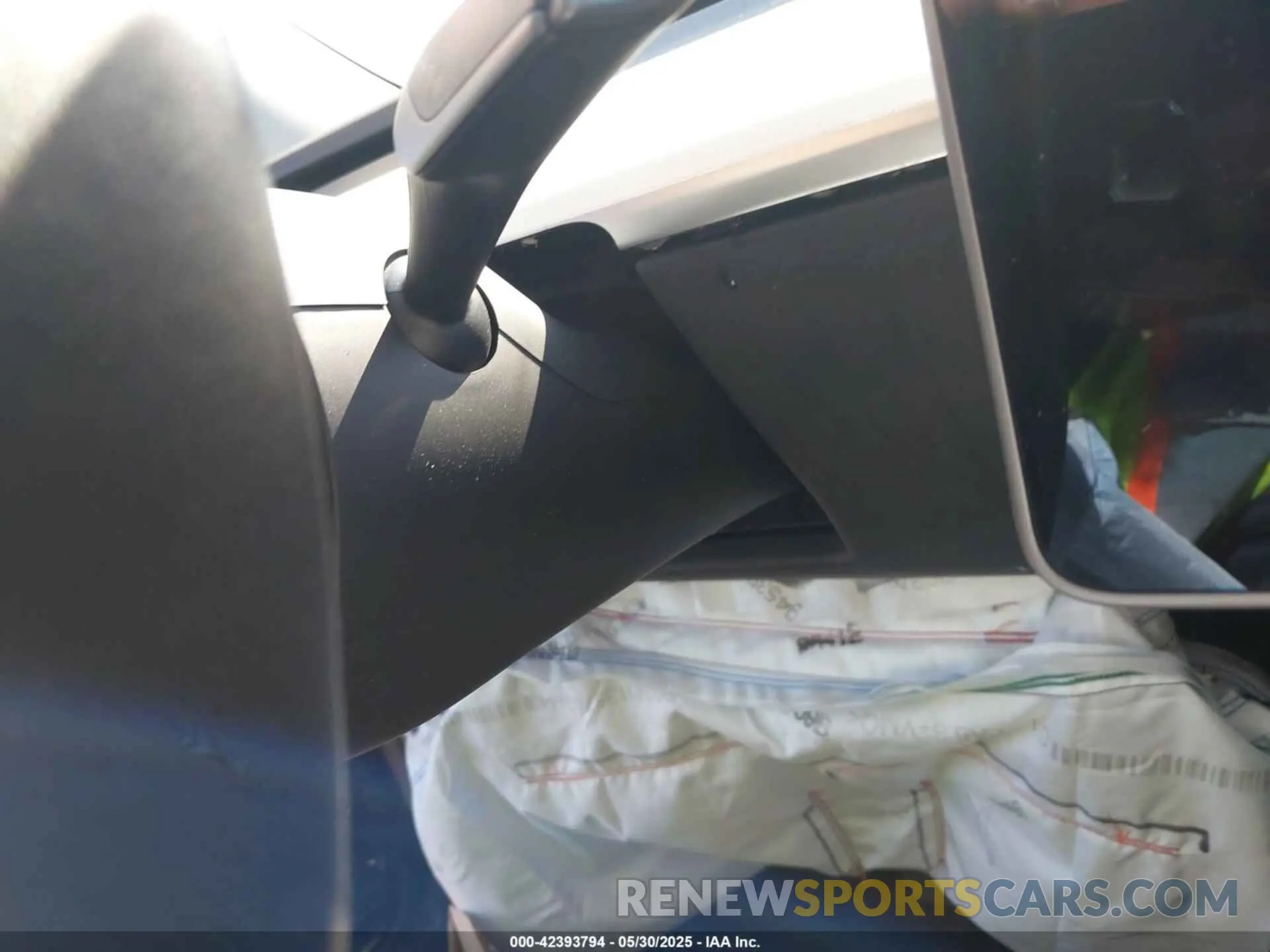 11 Photograph of a damaged car 5YJYGDEE5MF066948 TESLA MODEL Y 2021