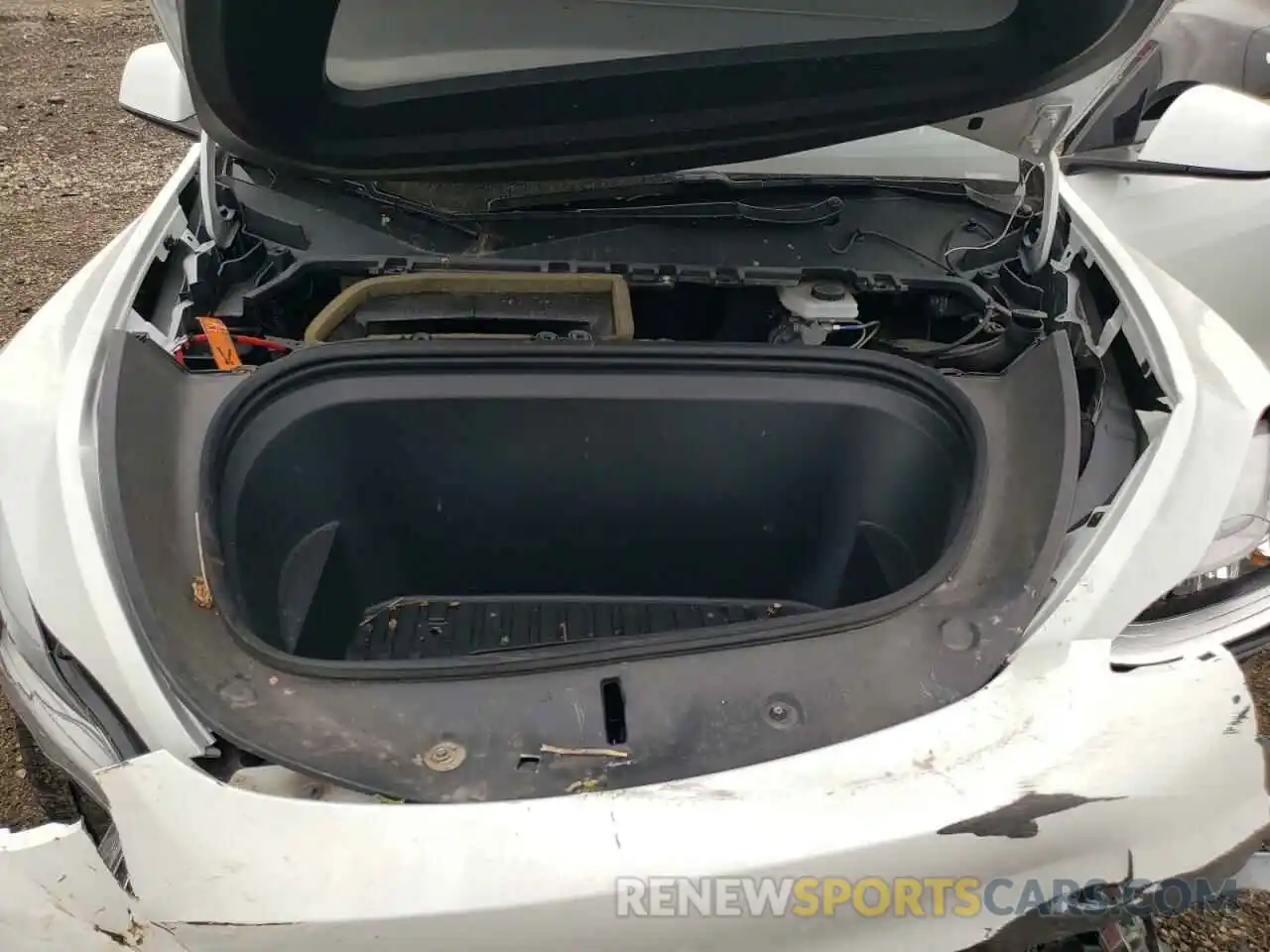 7 Photograph of a damaged car 5YJYGDEE5MF075875 TESLA MODEL Y 2021