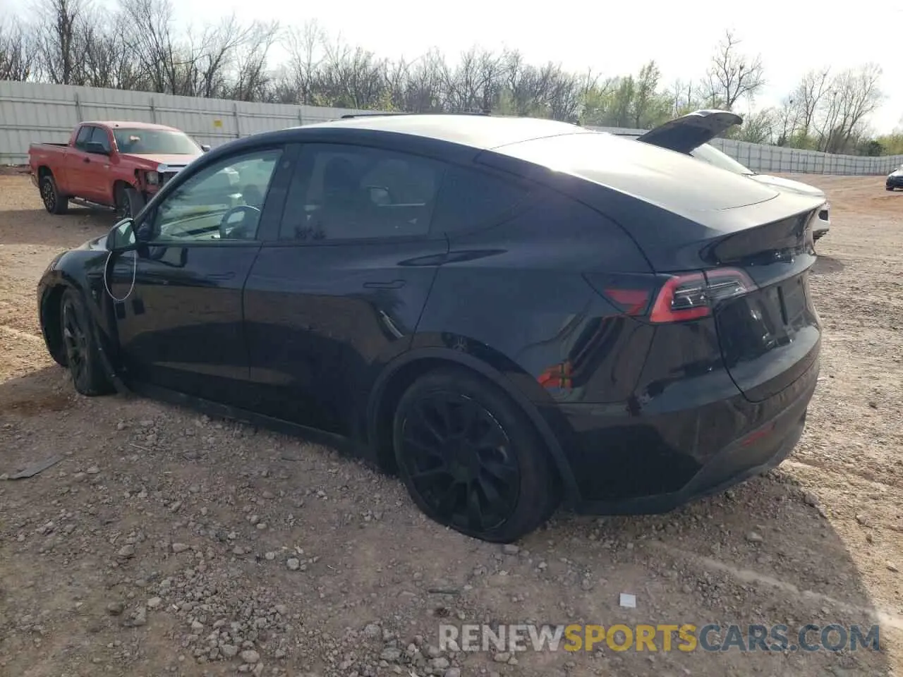 2 Photograph of a damaged car 5YJYGDEE5MF076508 TESLA MODEL Y 2021