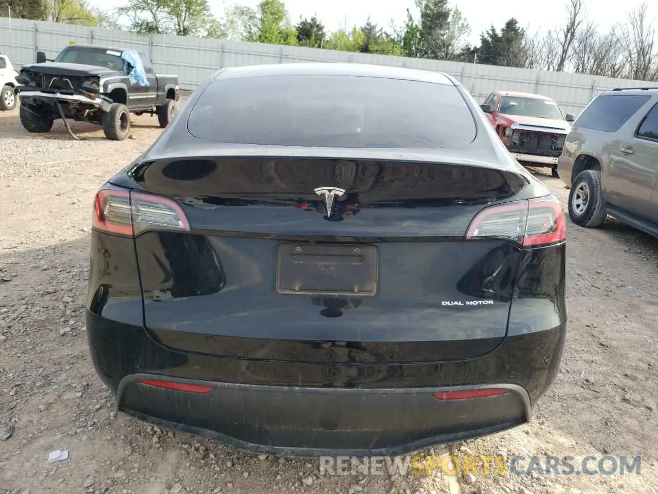 6 Photograph of a damaged car 5YJYGDEE5MF076508 TESLA MODEL Y 2021
