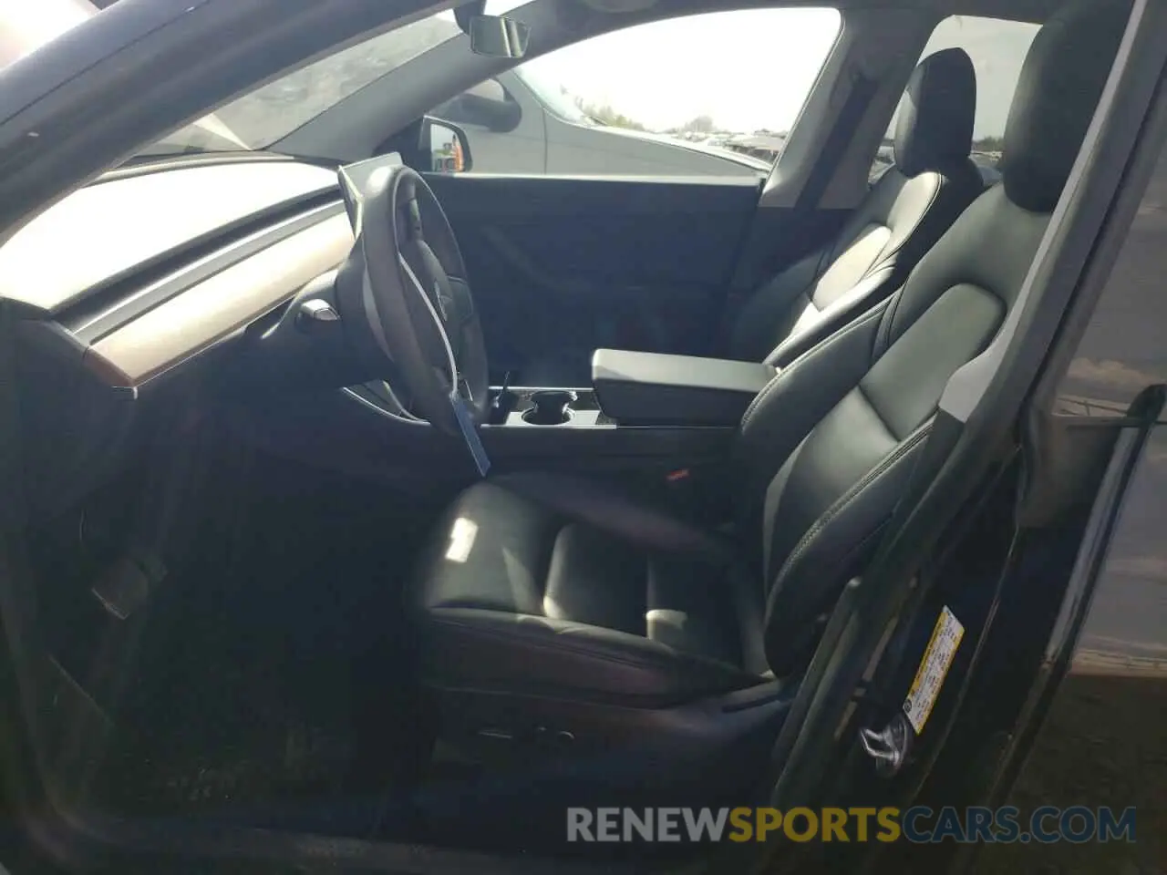7 Photograph of a damaged car 5YJYGDEE5MF076508 TESLA MODEL Y 2021
