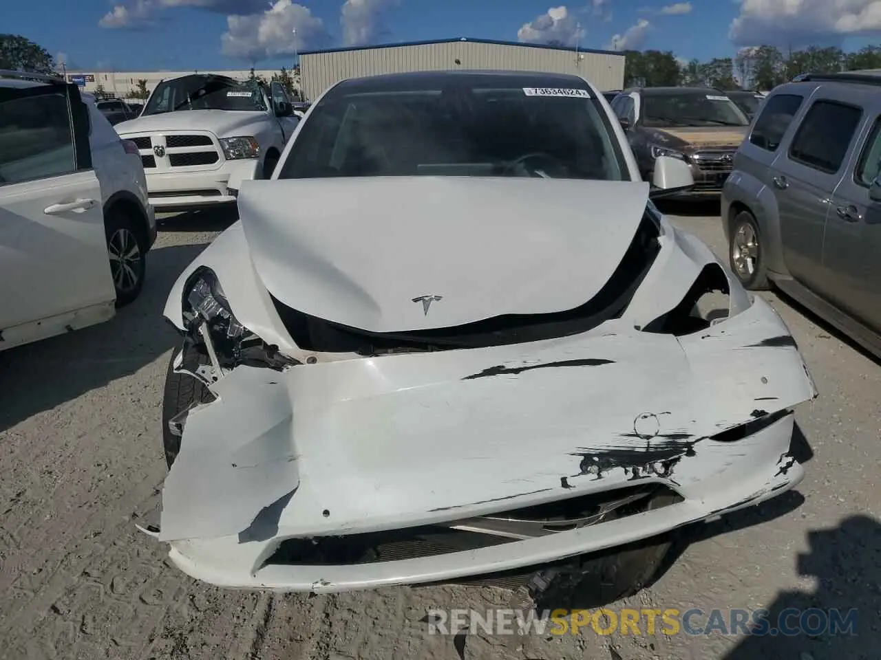 5 Photograph of a damaged car 5YJYGDEE5MF081658 TESLA MODEL Y 2021