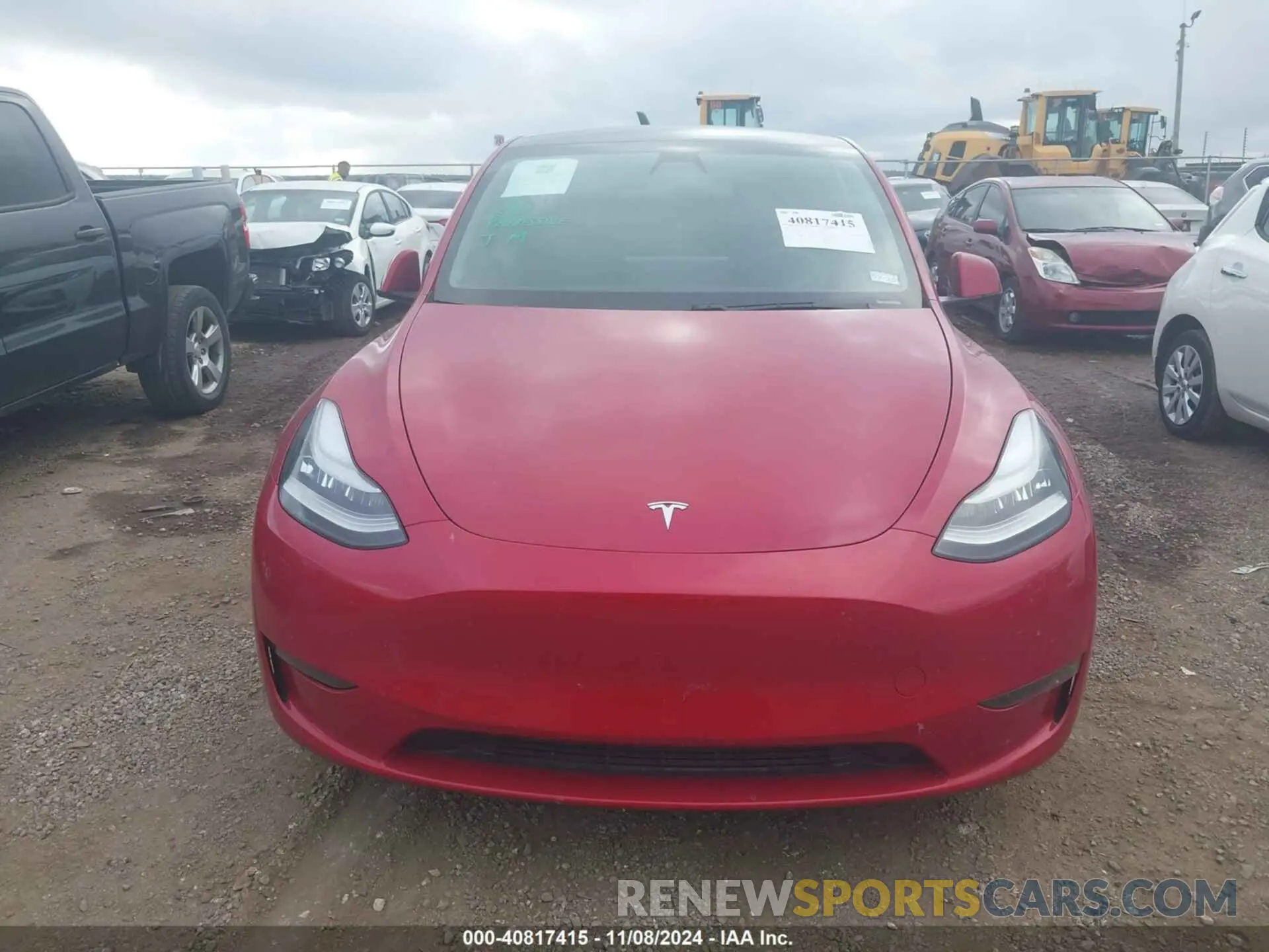 13 Photograph of a damaged car 5YJYGDEE5MF083684 TESLA MODEL Y 2021