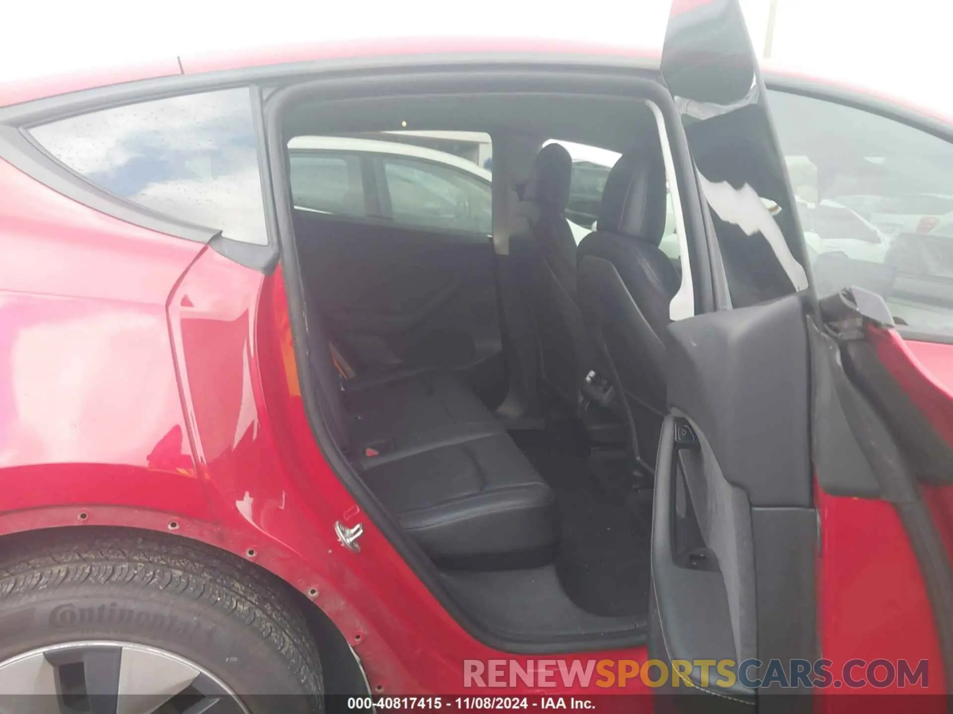 8 Photograph of a damaged car 5YJYGDEE5MF083684 TESLA MODEL Y 2021