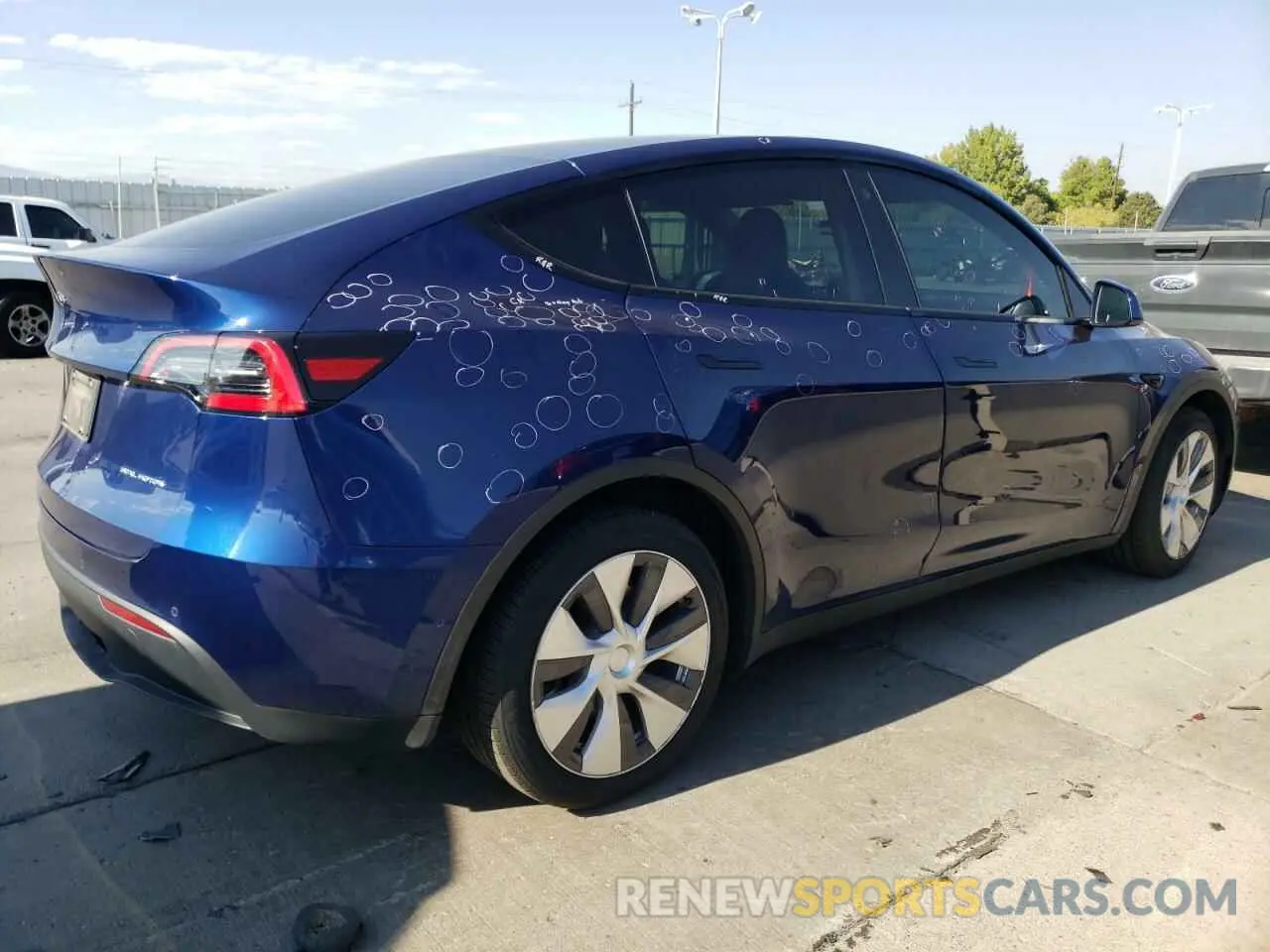 3 Photograph of a damaged car 5YJYGDEE5MF083880 TESLA MODEL Y 2021