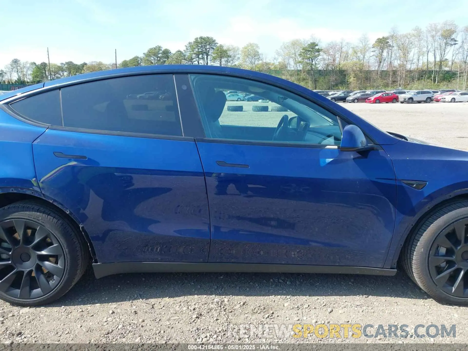 13 Photograph of a damaged car 5YJYGDEE5MF089548 TESLA MODEL Y 2021