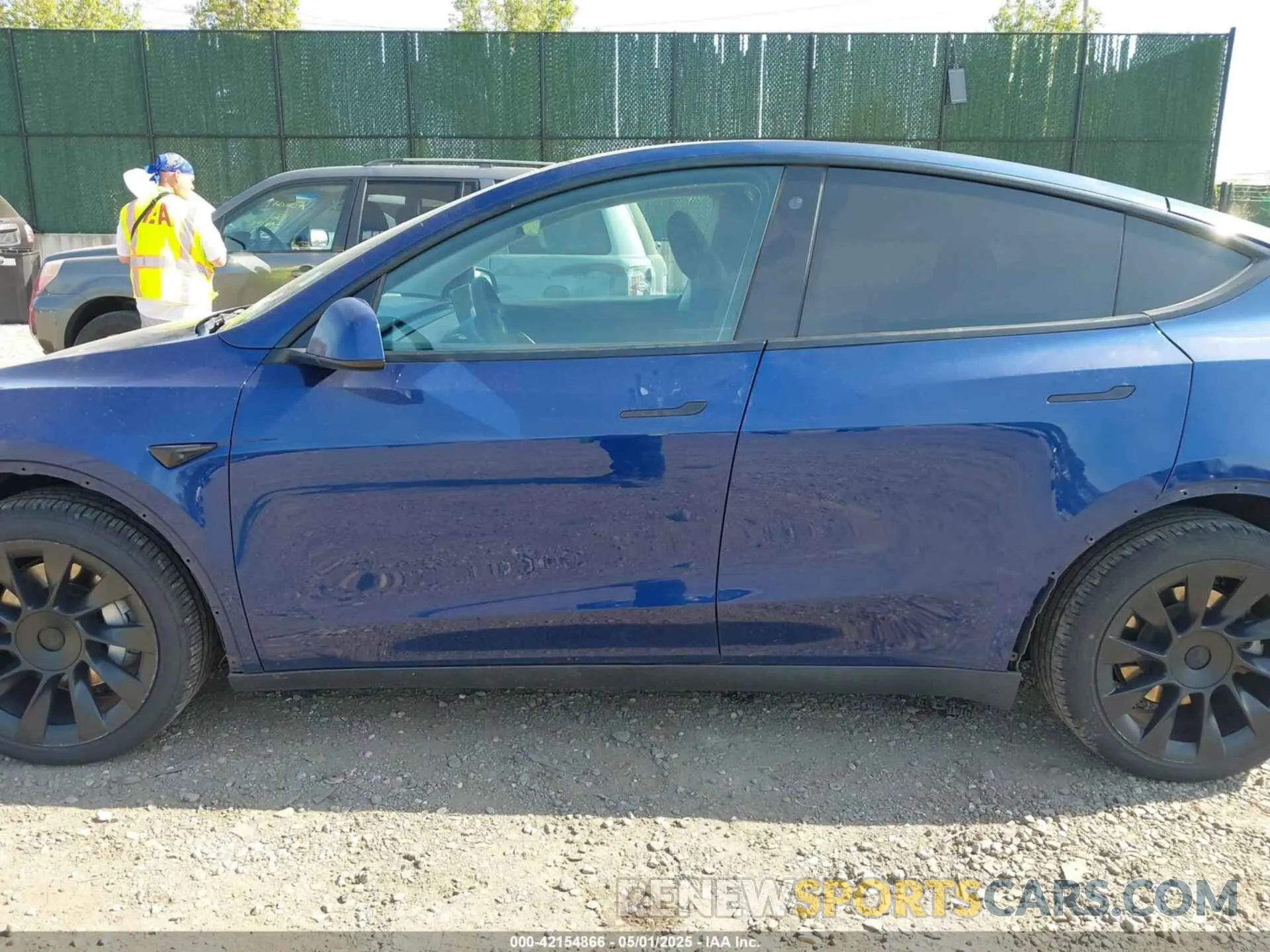 14 Photograph of a damaged car 5YJYGDEE5MF089548 TESLA MODEL Y 2021