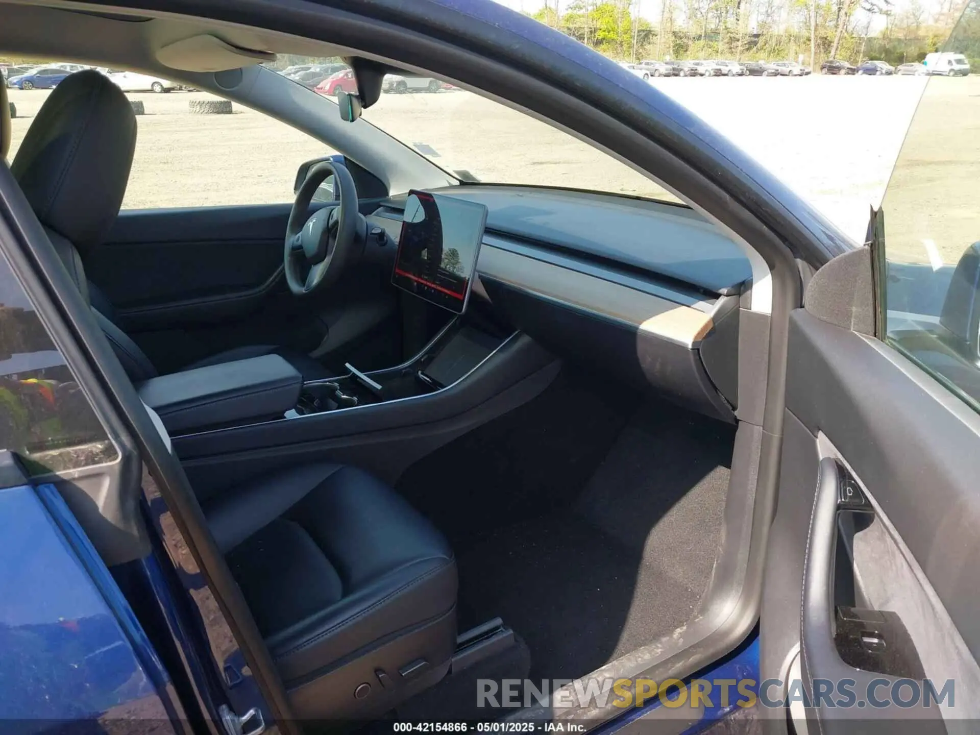 5 Photograph of a damaged car 5YJYGDEE5MF089548 TESLA MODEL Y 2021