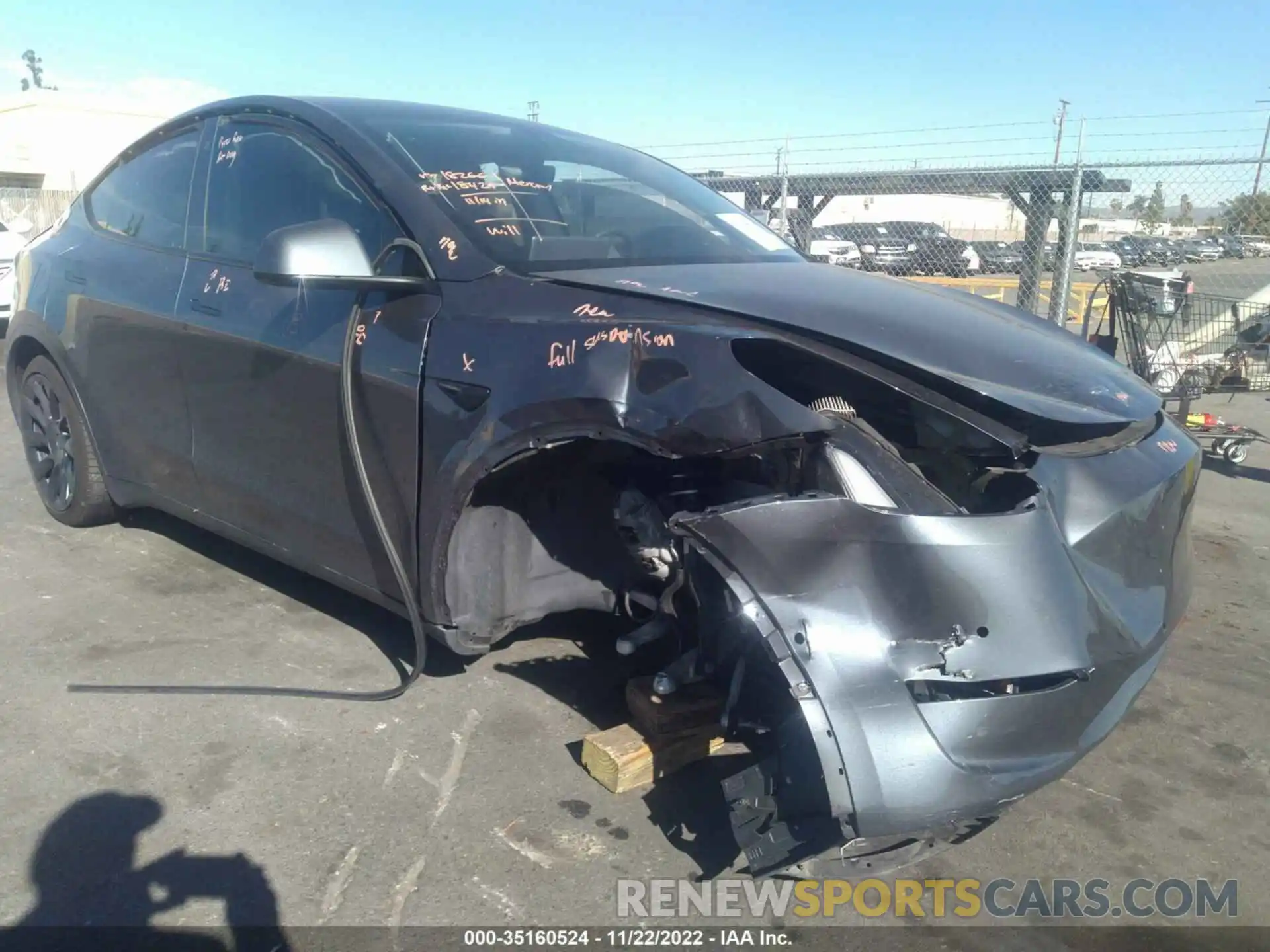 1 Photograph of a damaged car 5YJYGDEE5MF091168 TESLA MODEL Y 2021