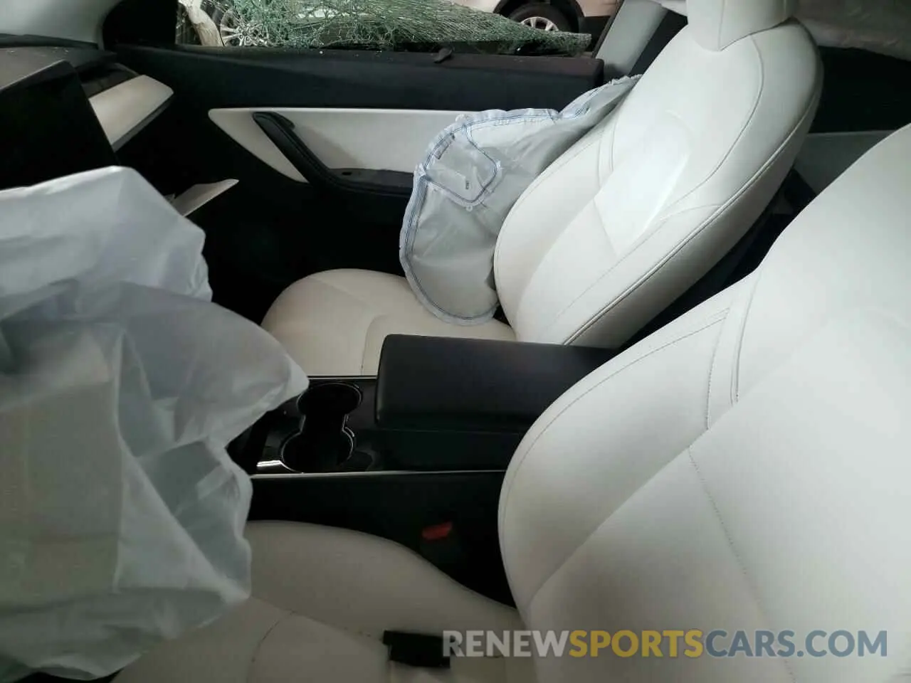 8 Photograph of a damaged car 5YJYGDEE5MF092949 TESLA MODEL Y 2021
