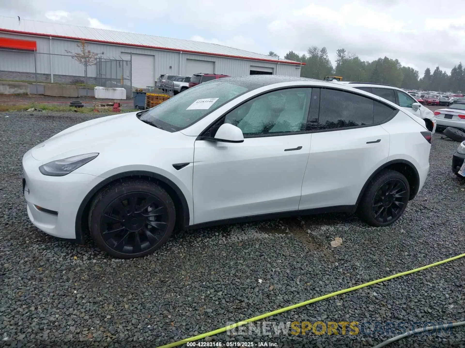 13 Photograph of a damaged car 5YJYGDEE5MF095771 TESLA MODEL Y 2021