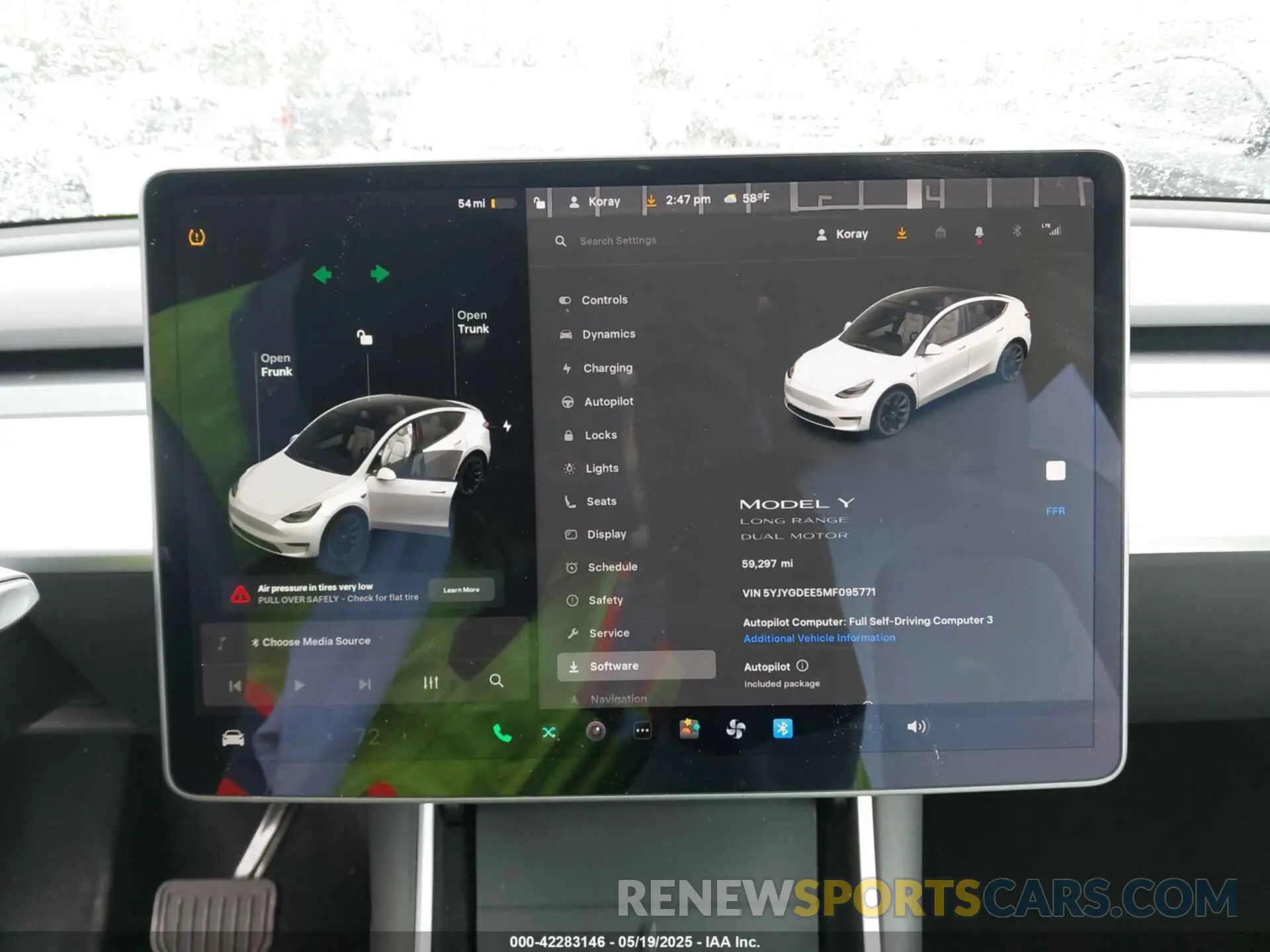 17 Photograph of a damaged car 5YJYGDEE5MF095771 TESLA MODEL Y 2021