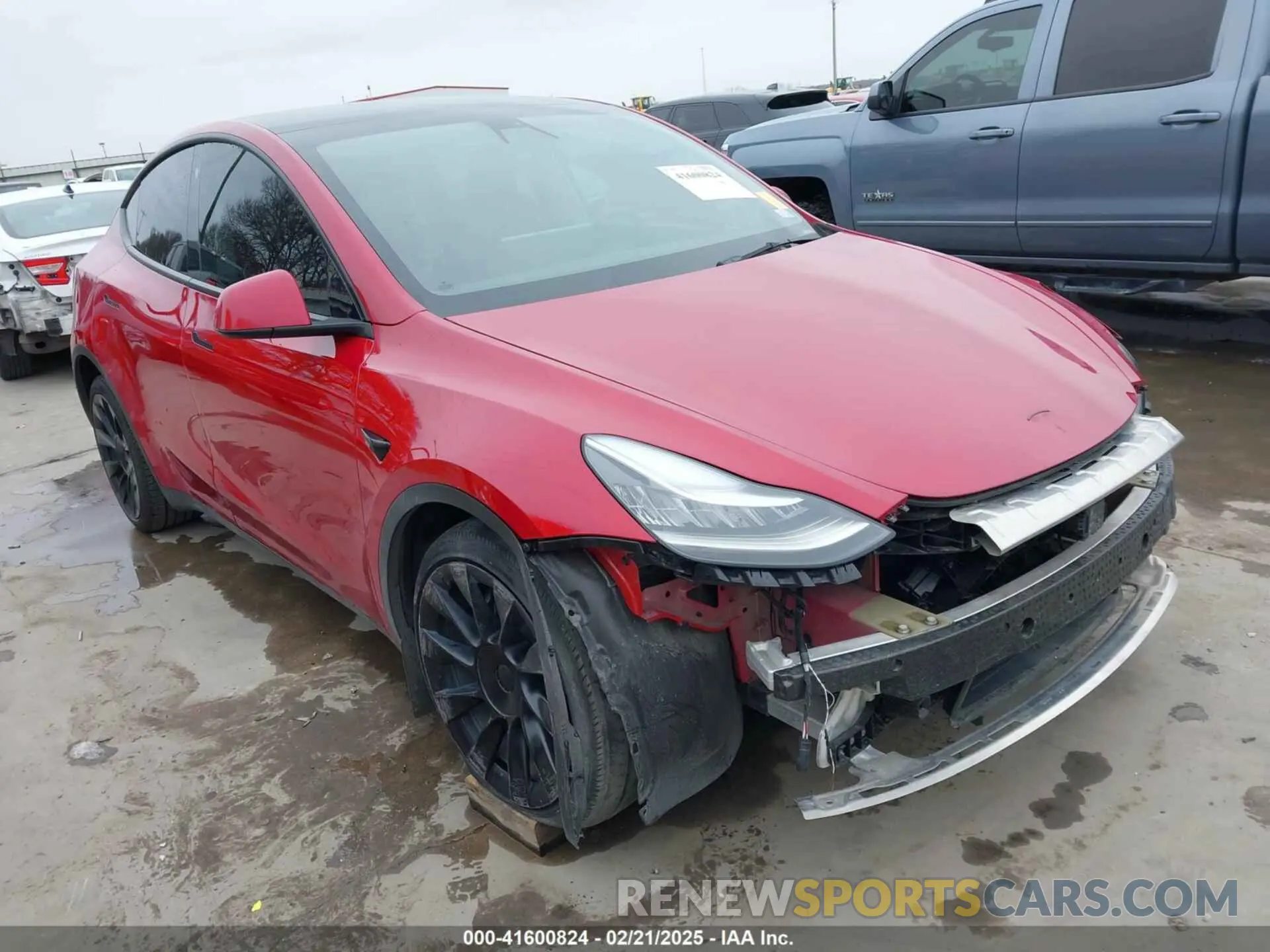 1 Photograph of a damaged car 5YJYGDEE5MF129675 TESLA MODEL Y 2021