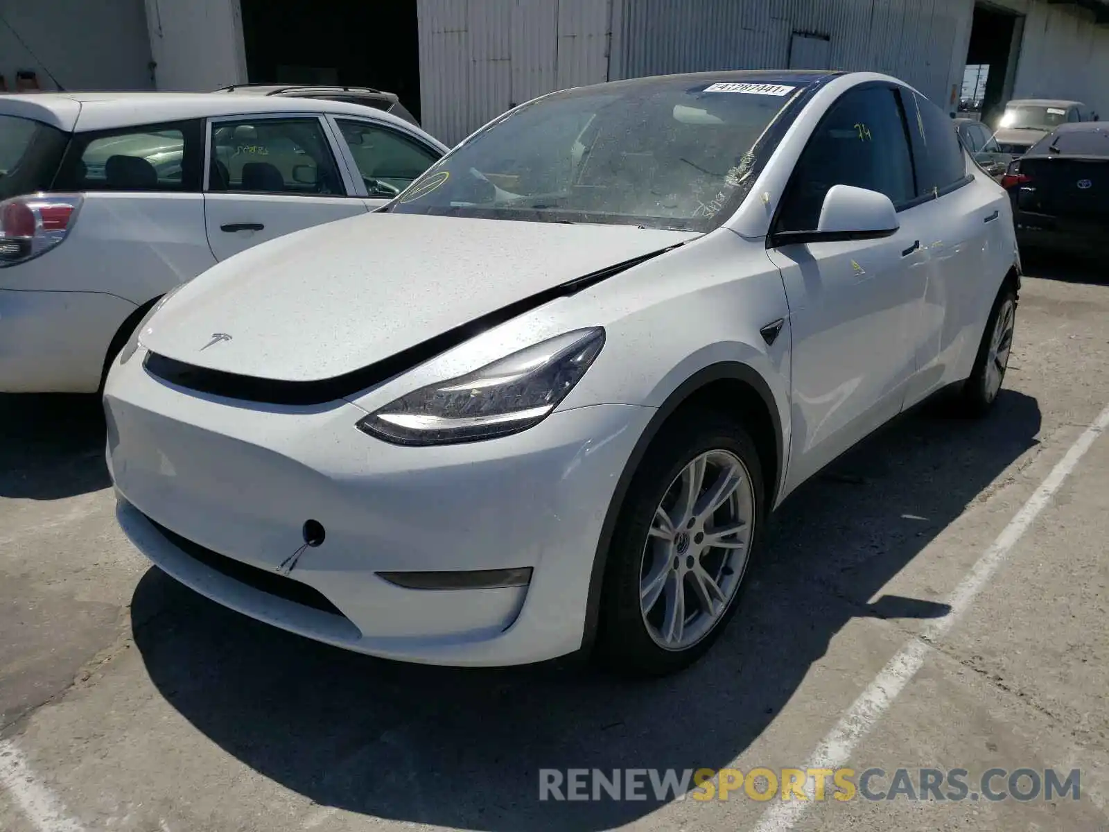 2 Photograph of a damaged car 5YJYGDEE5MF149635 TESLA MODEL Y 2021