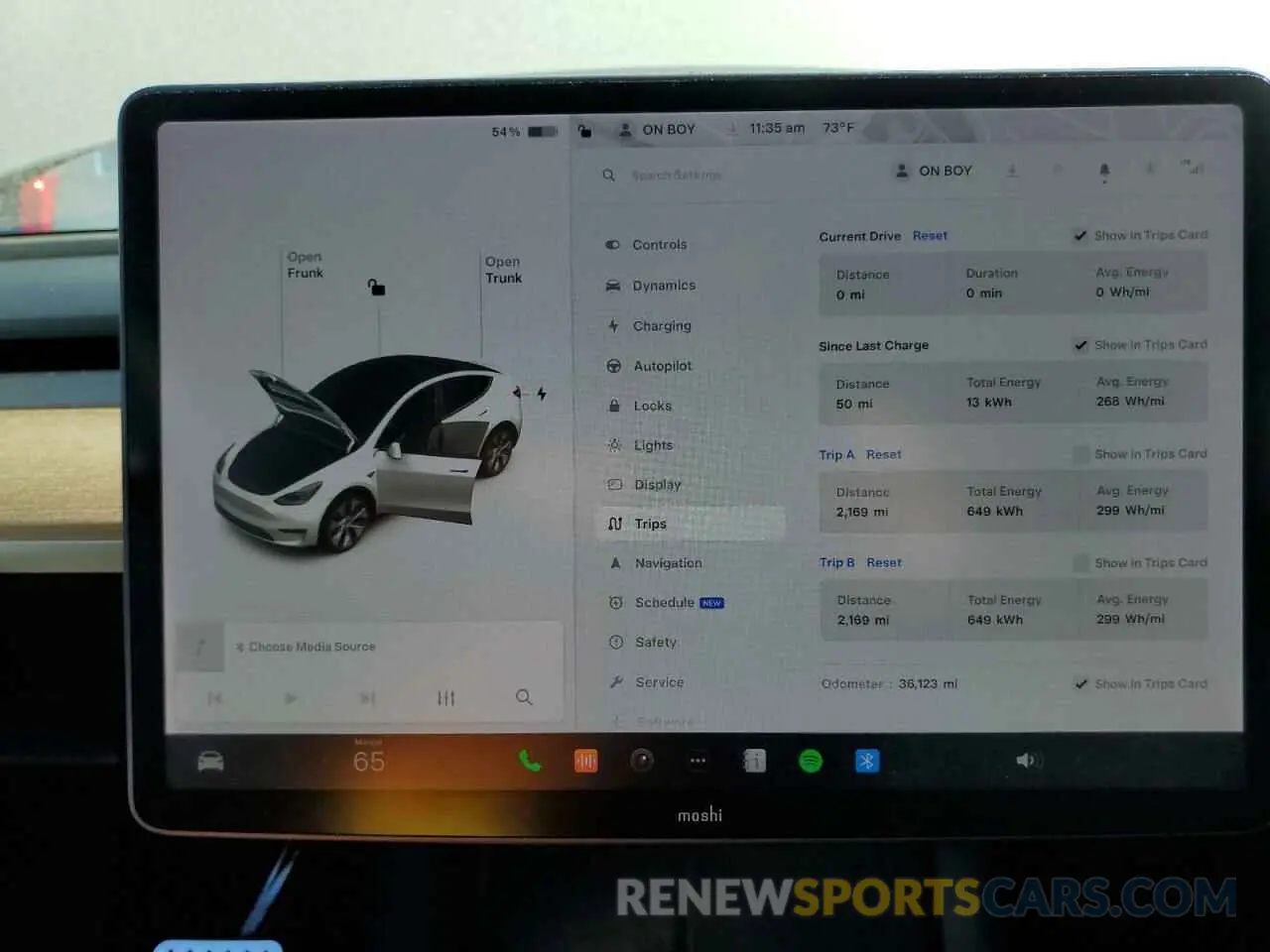 9 Photograph of a damaged car 5YJYGDEE5MF153717 TESLA MODEL Y 2021