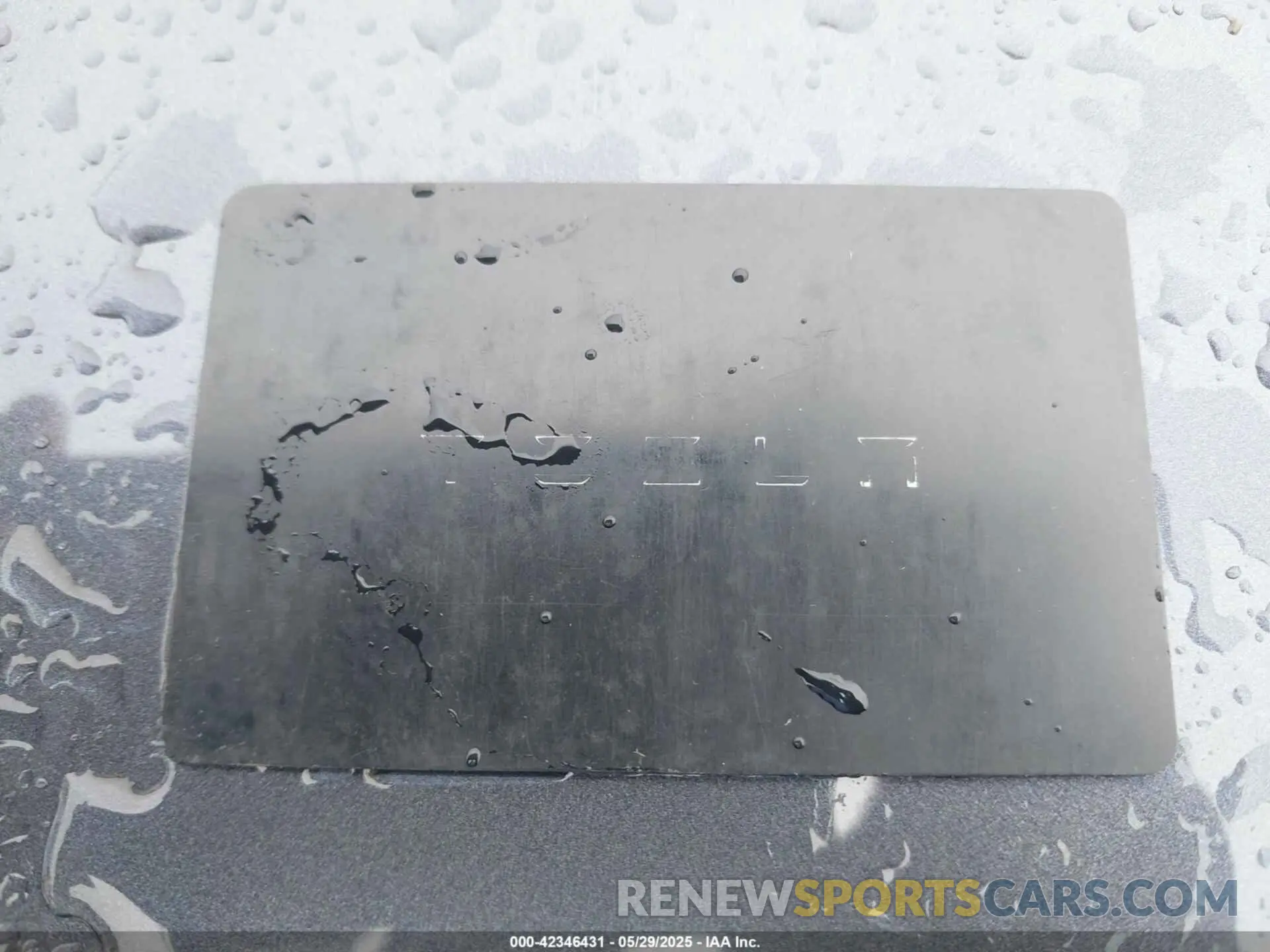 11 Photograph of a damaged car 5YJYGDEE5MF175295 TESLA MODEL Y 2021