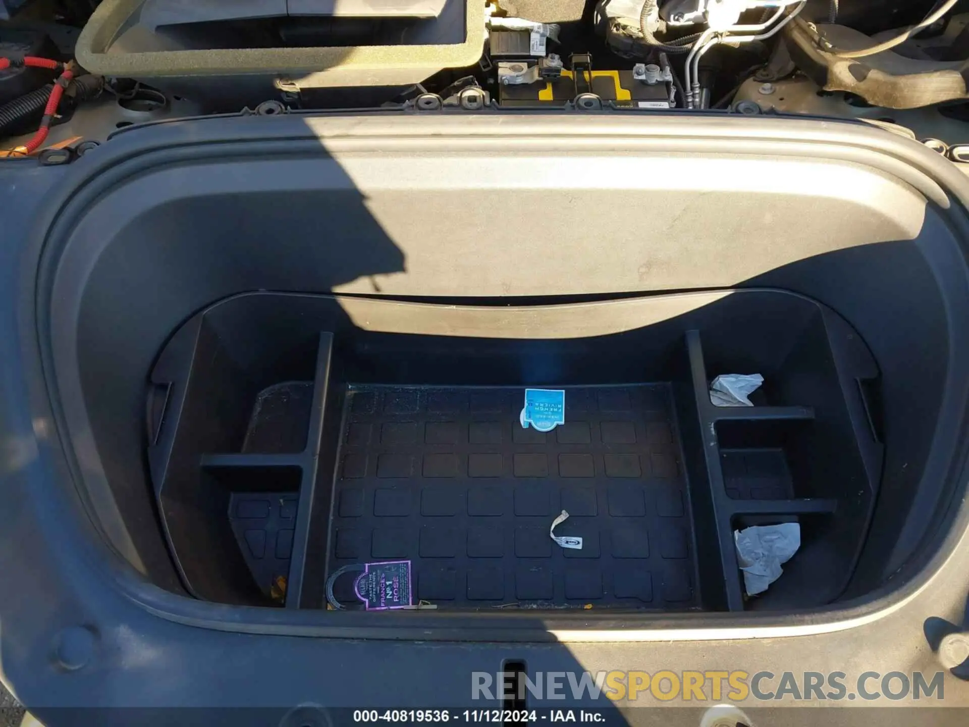 10 Photograph of a damaged car 5YJYGDEE5MF180707 TESLA MODEL Y 2021