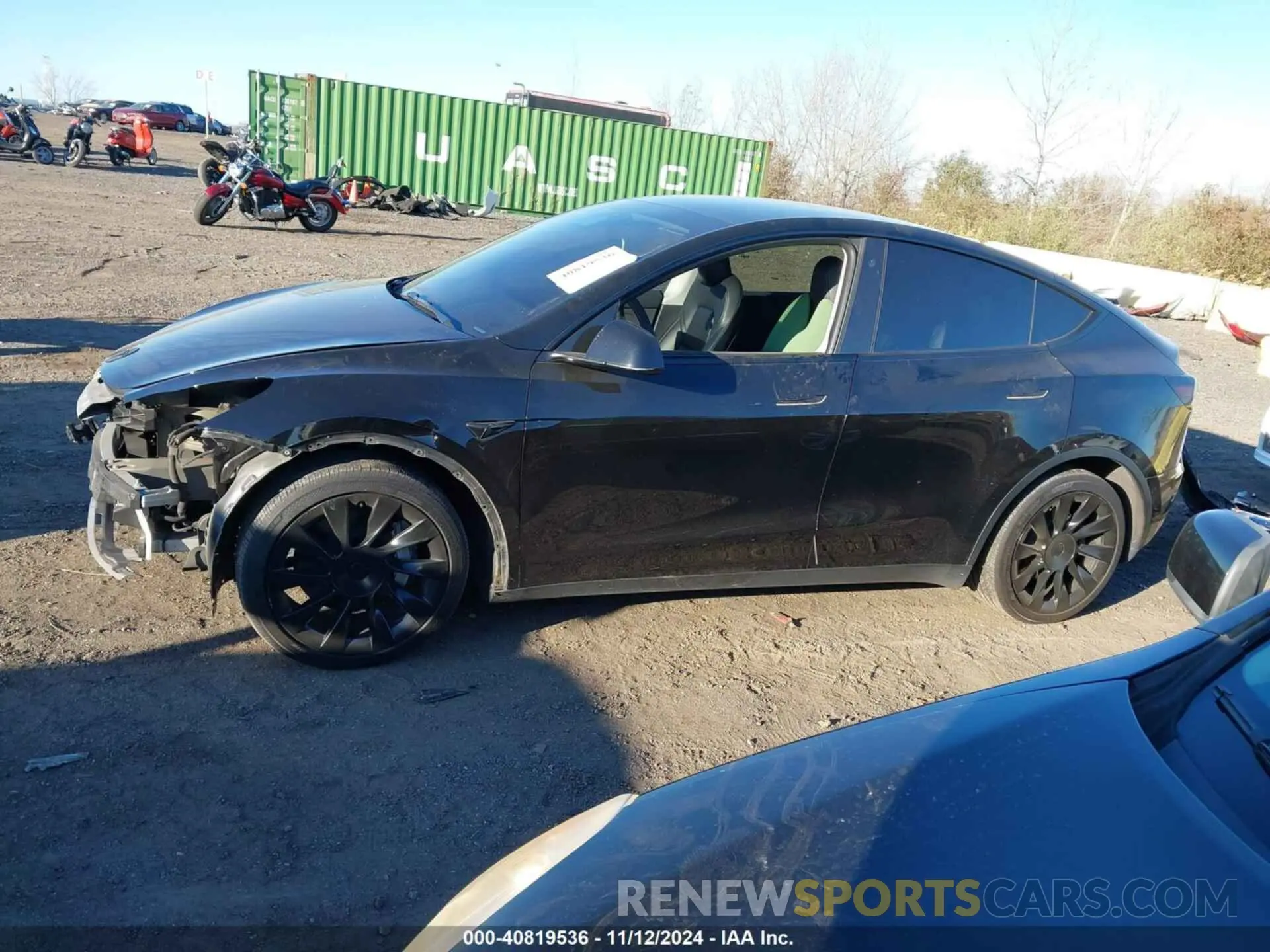 15 Photograph of a damaged car 5YJYGDEE5MF180707 TESLA MODEL Y 2021