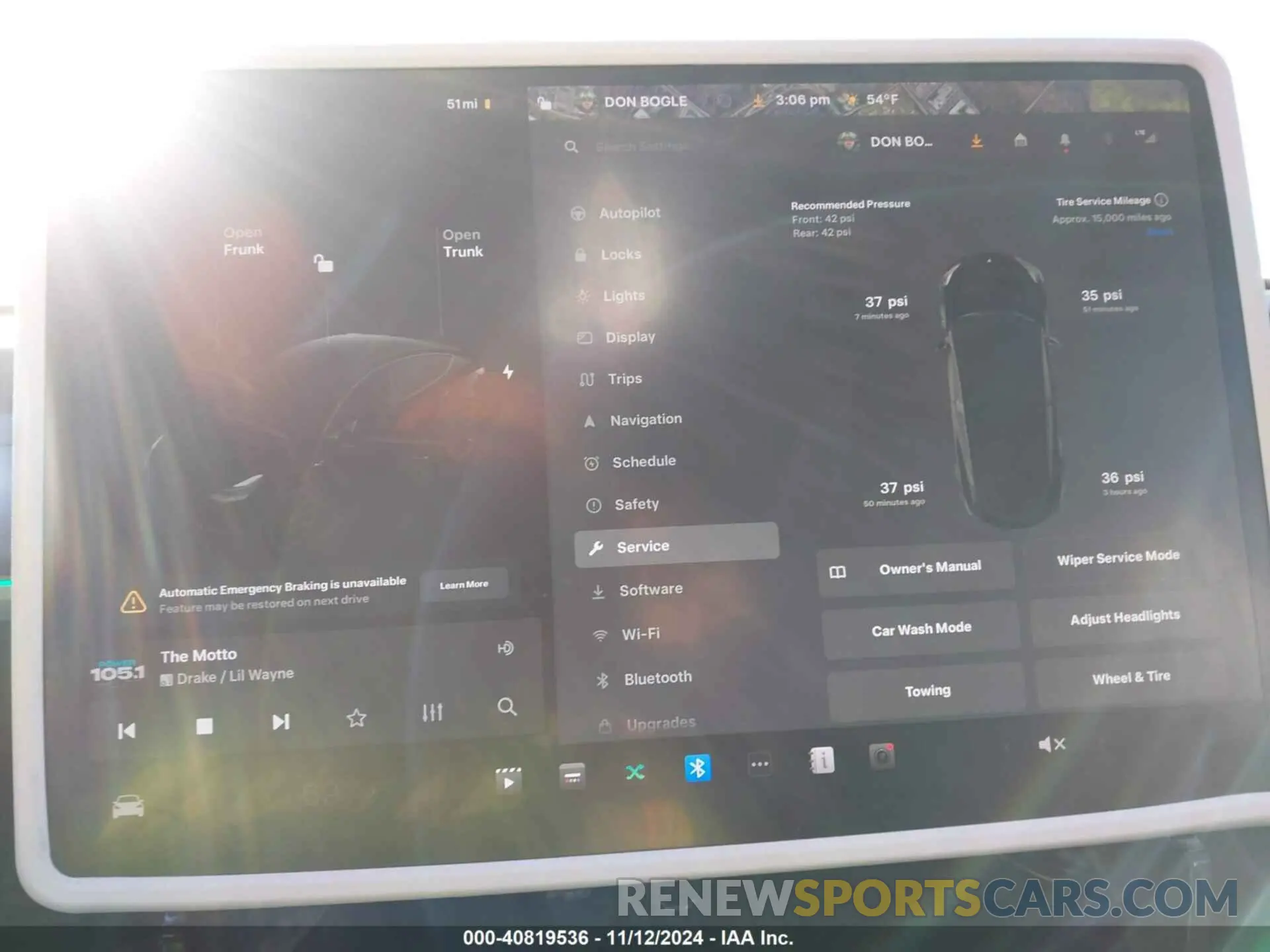 19 Photograph of a damaged car 5YJYGDEE5MF180707 TESLA MODEL Y 2021