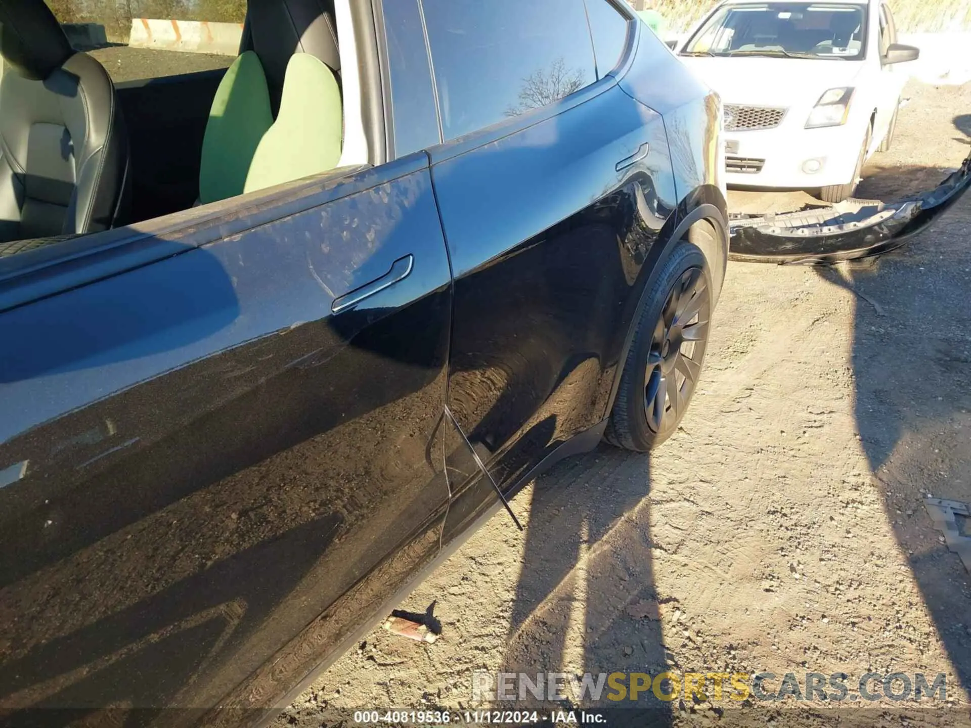 22 Photograph of a damaged car 5YJYGDEE5MF180707 TESLA MODEL Y 2021