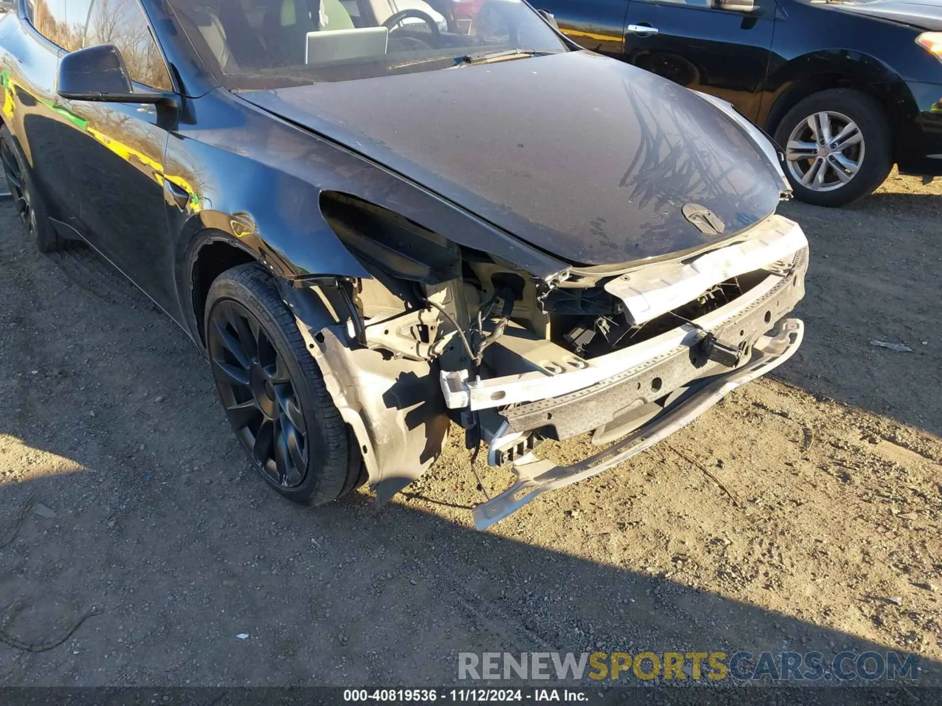 6 Photograph of a damaged car 5YJYGDEE5MF180707 TESLA MODEL Y 2021