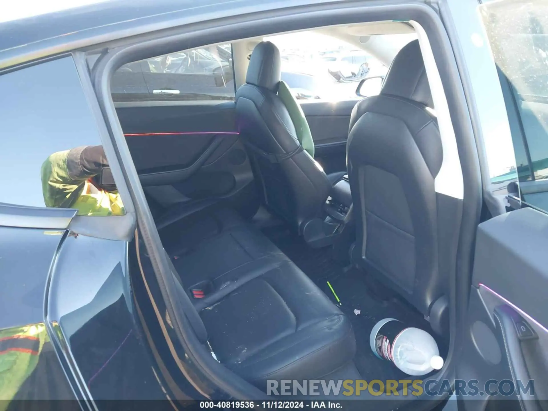 8 Photograph of a damaged car 5YJYGDEE5MF180707 TESLA MODEL Y 2021